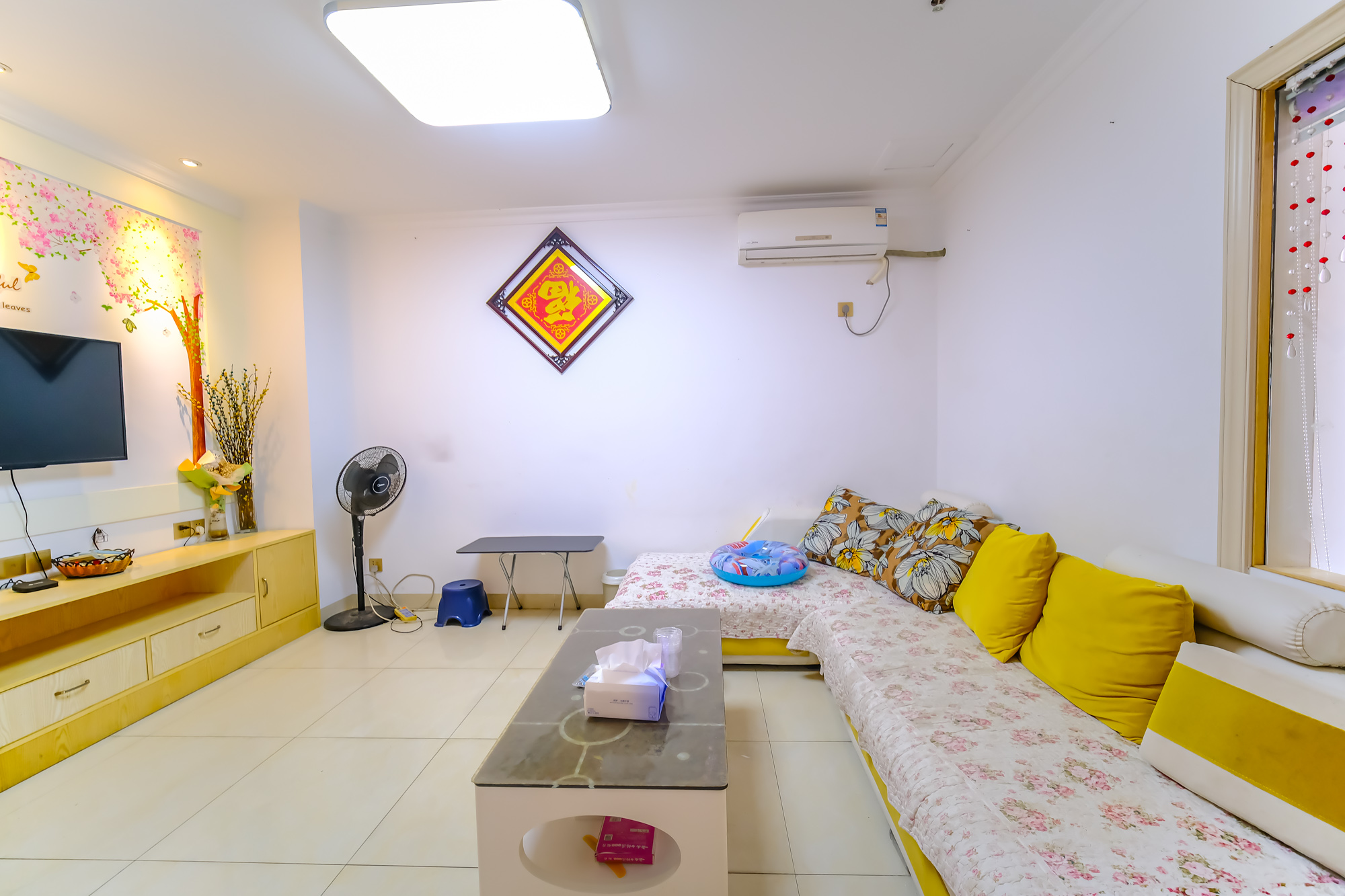 盛地尊域 2室2厅1卫 39.8万 盛地尊域 2室2厅1卫 39.8万客厅