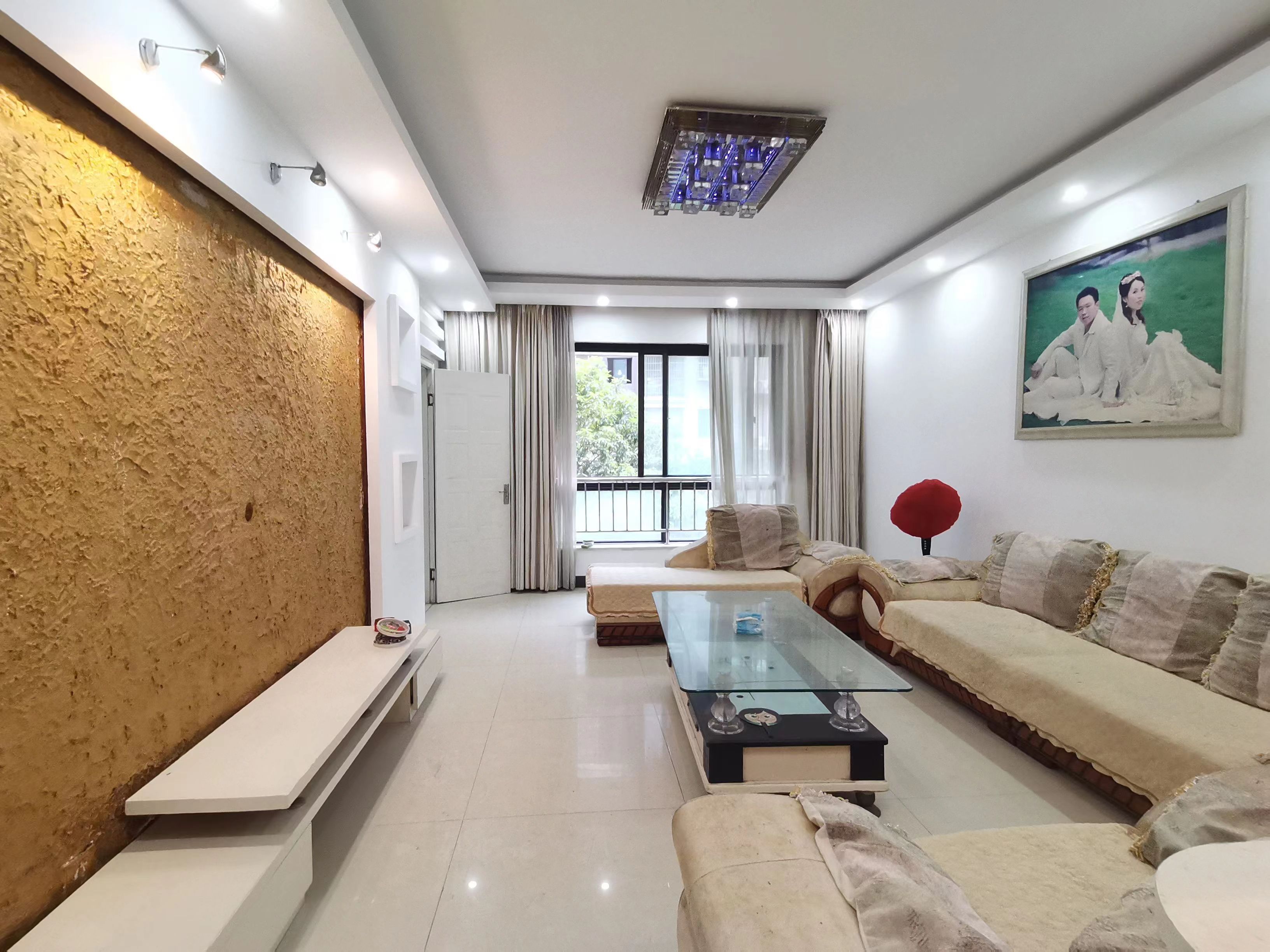 紫苑江岸 3室2厅2卫 70.0万 紫苑江岸 3室2厅2卫 70.0万室内图