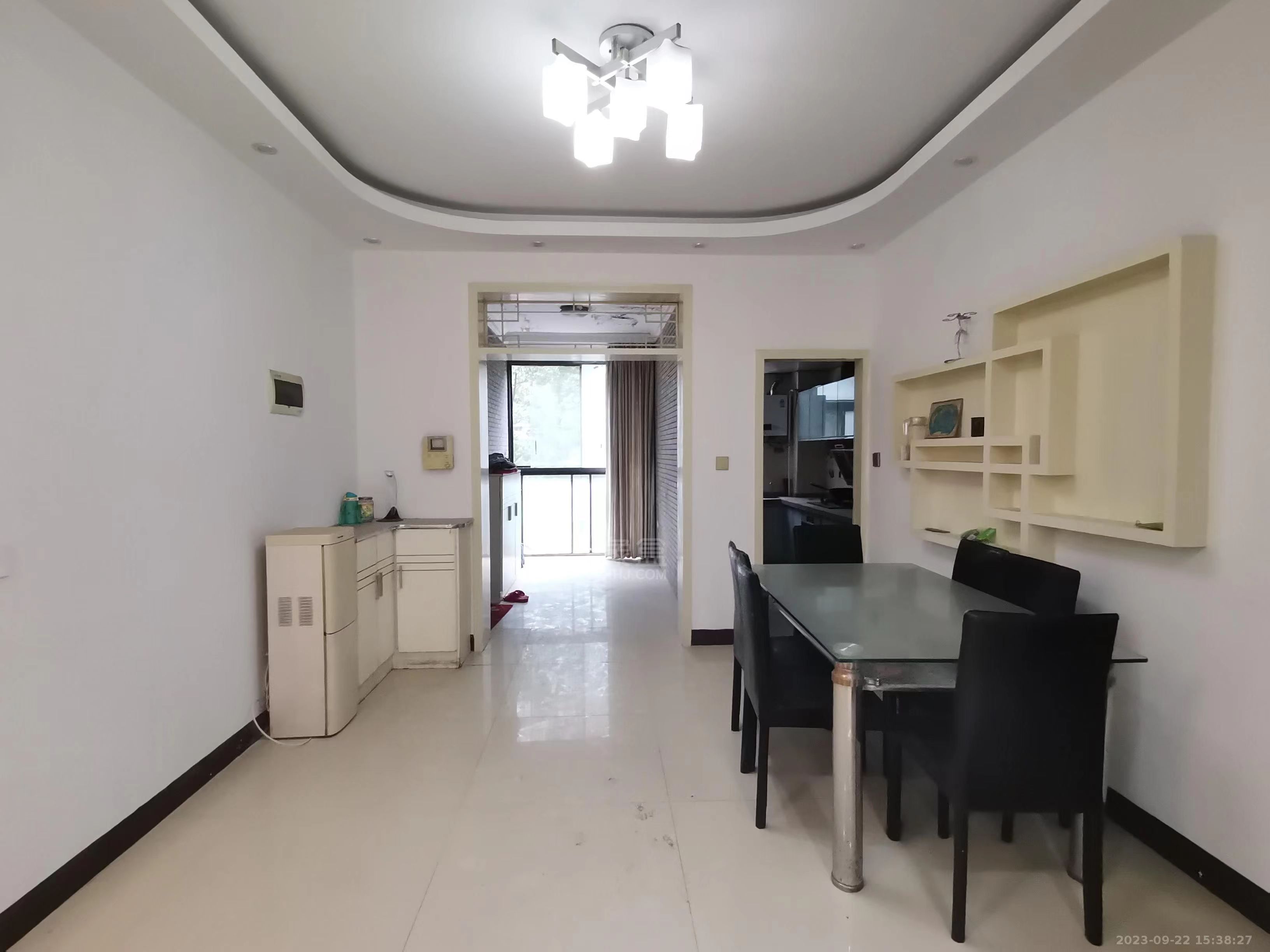 紫苑江岸 3室2厅2卫 70.0万 紫苑江岸 3室2厅2卫 70.0万室内图