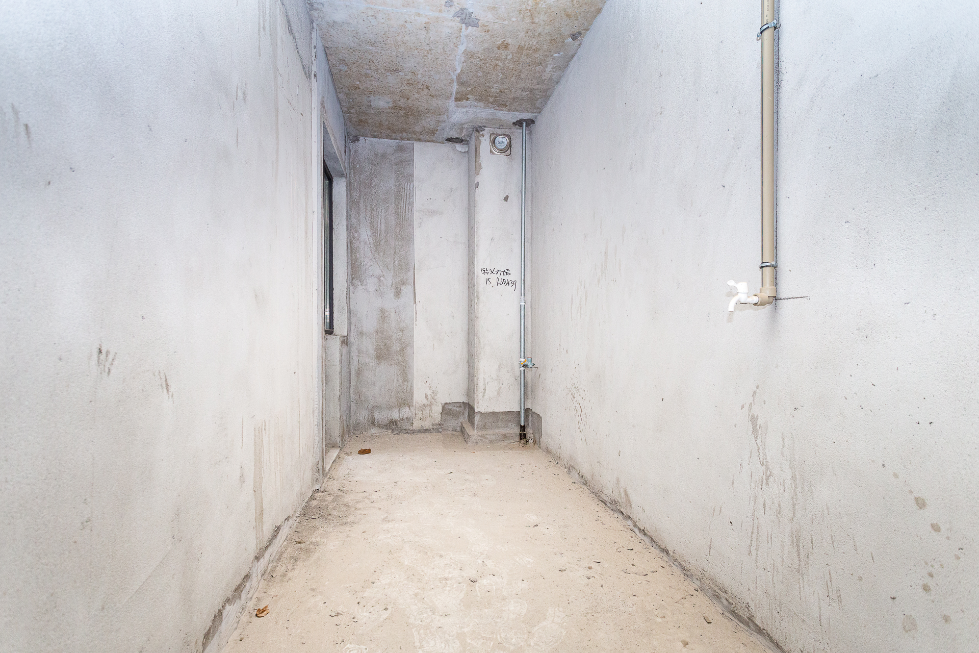 勤诚达境界城 4室2厅2卫 119.8万 勤诚达境界城 4室2厅2卫 119.8万厨房