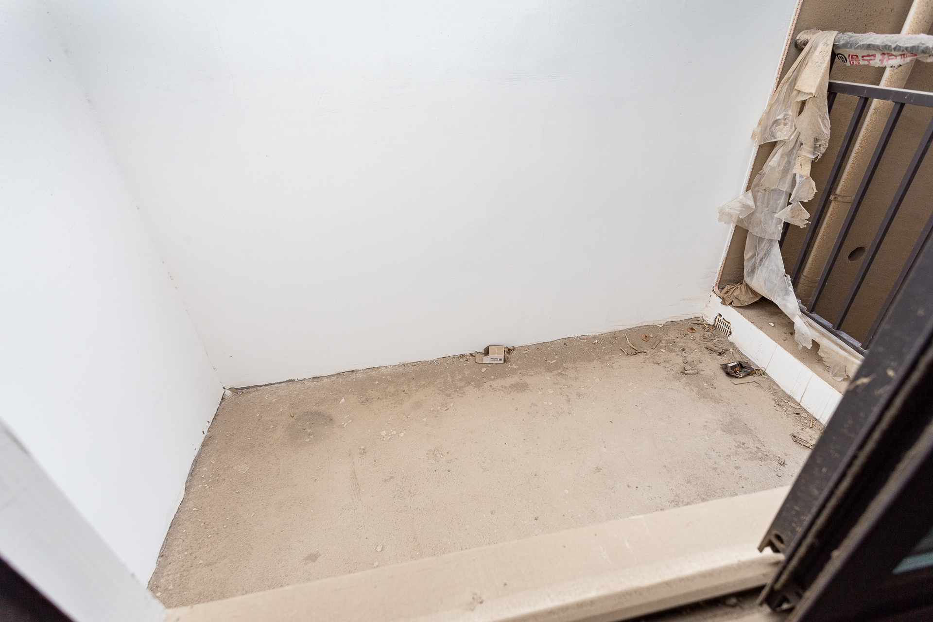 勤诚达境界城 4室2厅2卫 119.8万 勤诚达境界城 4室2厅2卫 119.8万阳台