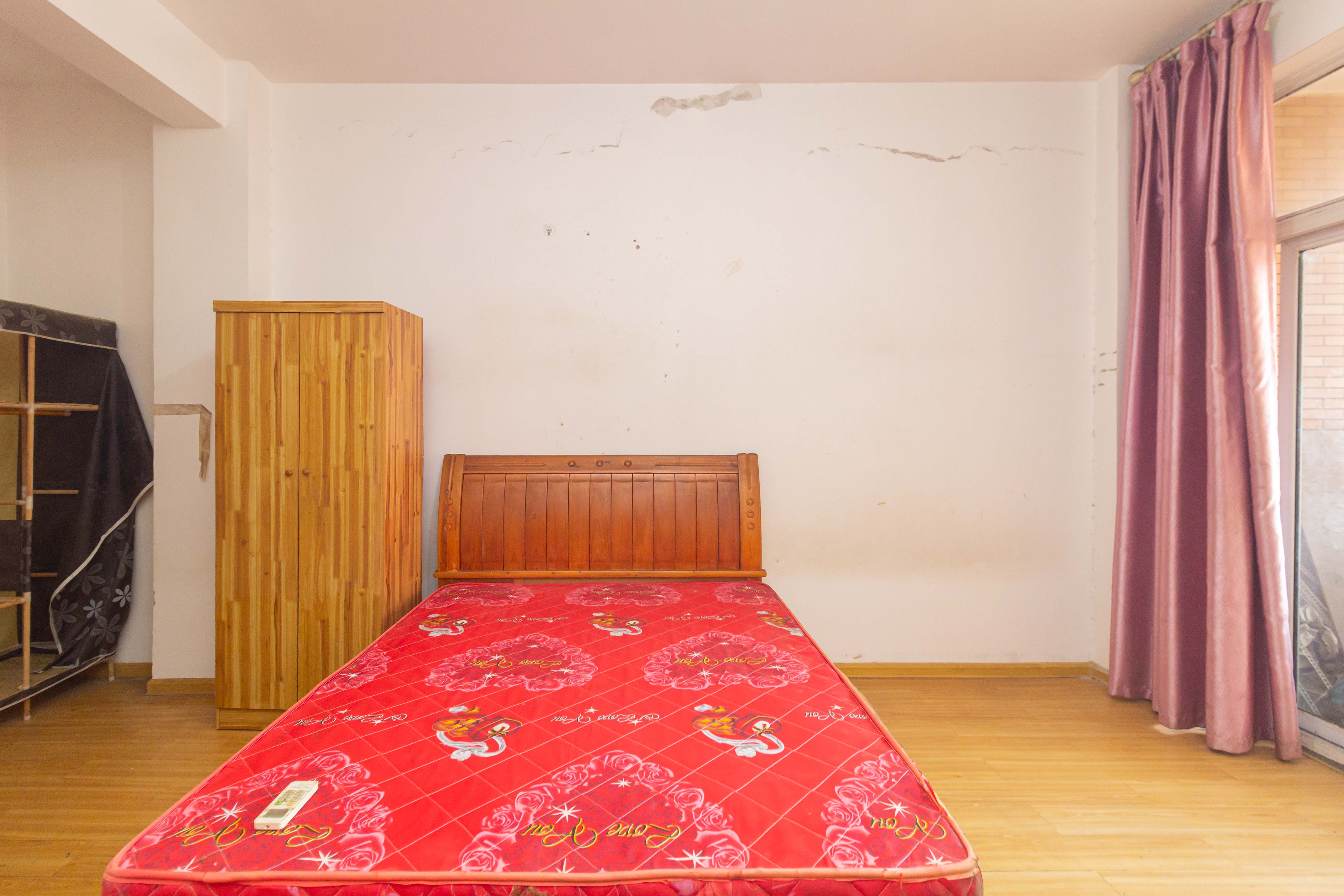 星城国际 3室2厅1卫 61.8万 星城国际 3室2厅1卫 61.8万卧室