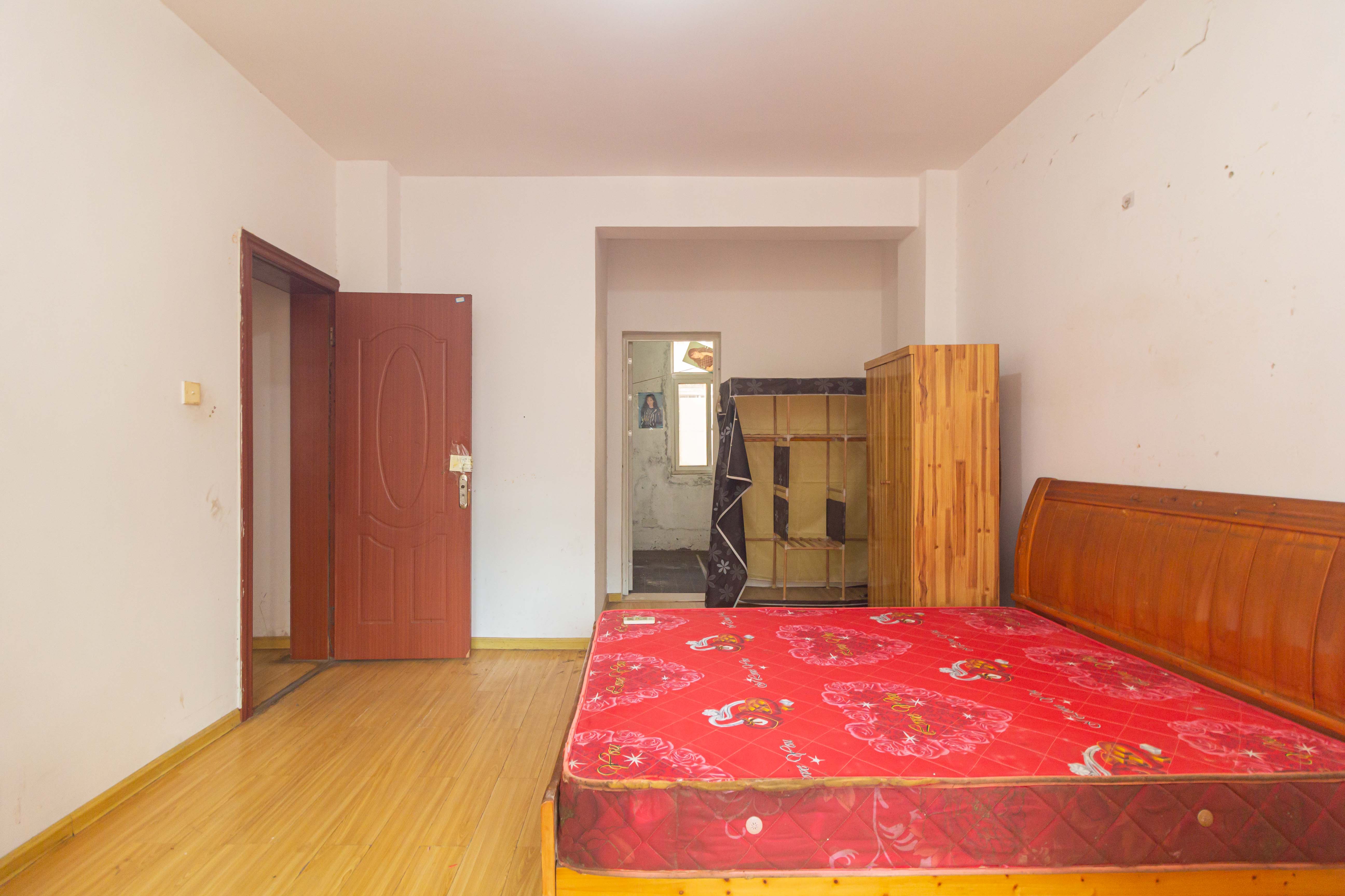 星城国际 3室2厅1卫 61.8万 星城国际 3室2厅1卫 61.8万卧室