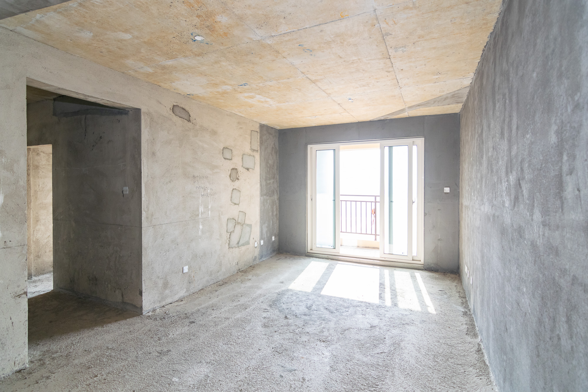 绿地香树花城 3室2厅2卫 65.0万 绿地香树花城 3室2厅2卫 65.0万客厅