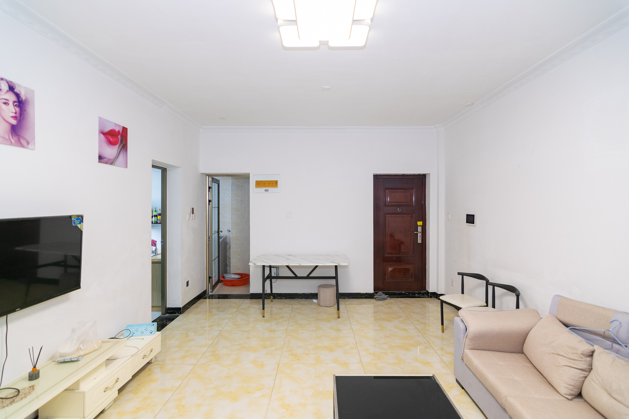 才子城 3室2厅1卫 46.8万 才子城 3室2厅1卫 46.8万客厅