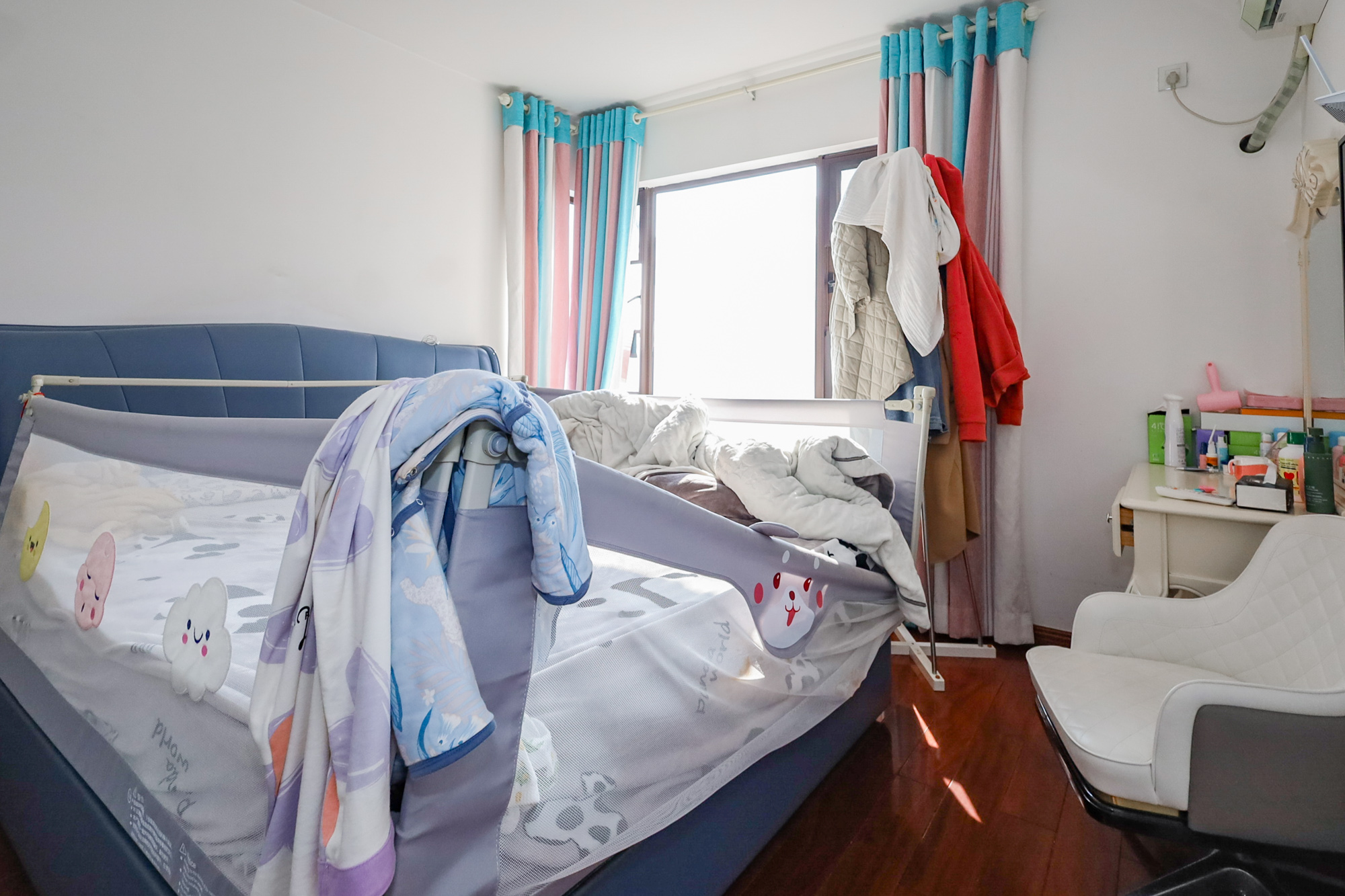 南山雍江汇(滨江国际新城)  4室2厅3卫    209.0万 南山雍江汇(滨江国际新城)  4室2厅3卫    209.0万卧室