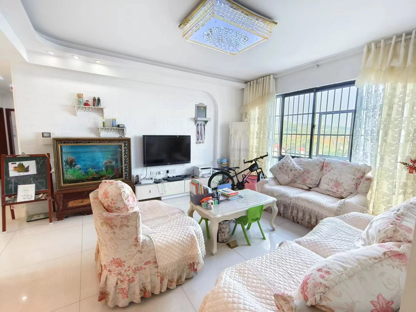 圣华名城建设北路110号 4室2厅2卫 49.0万 圣华名城建设北路110号 4室2厅2卫 49.0万室内图