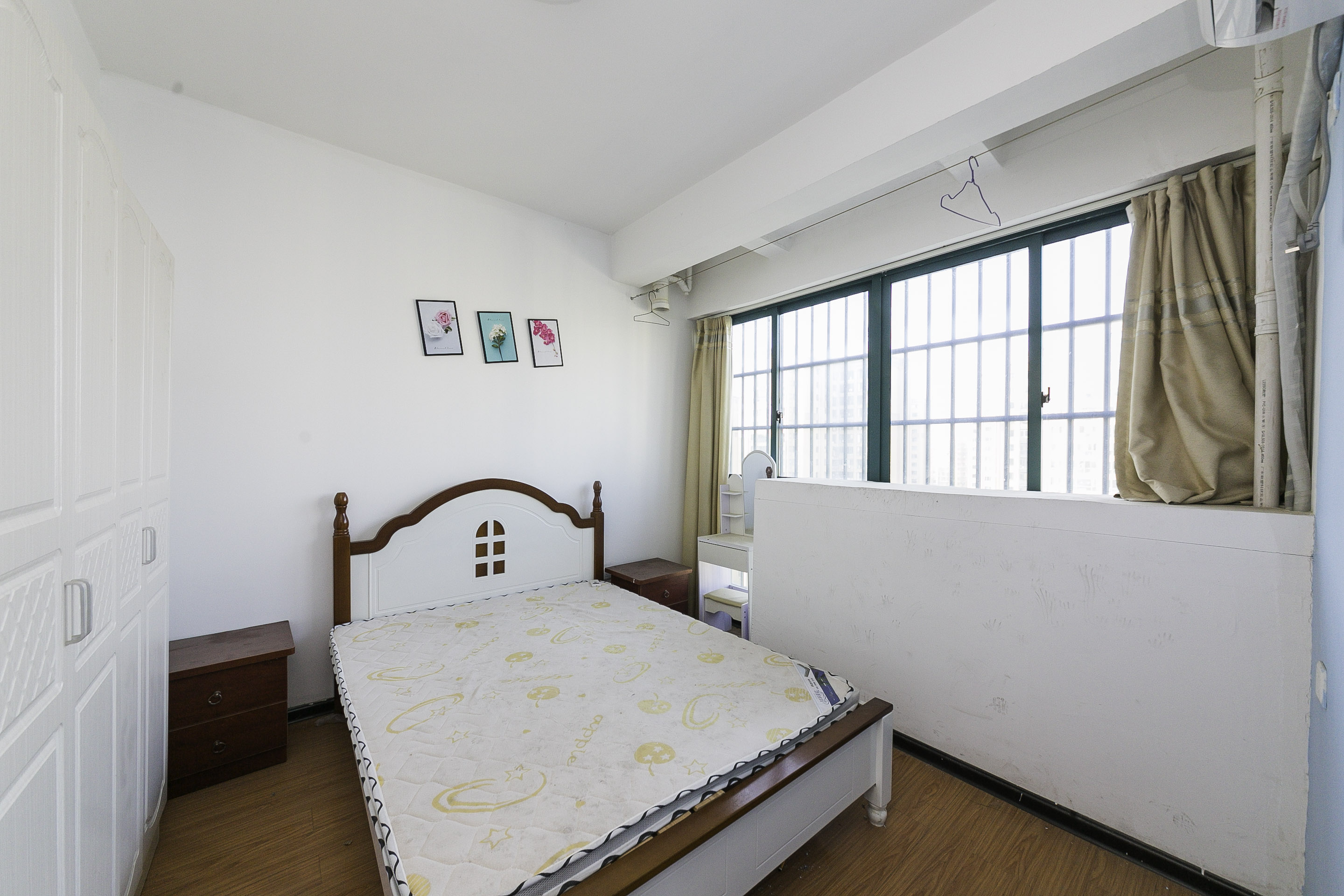才子嘉都  5室2厅1卫    125.0万卧室