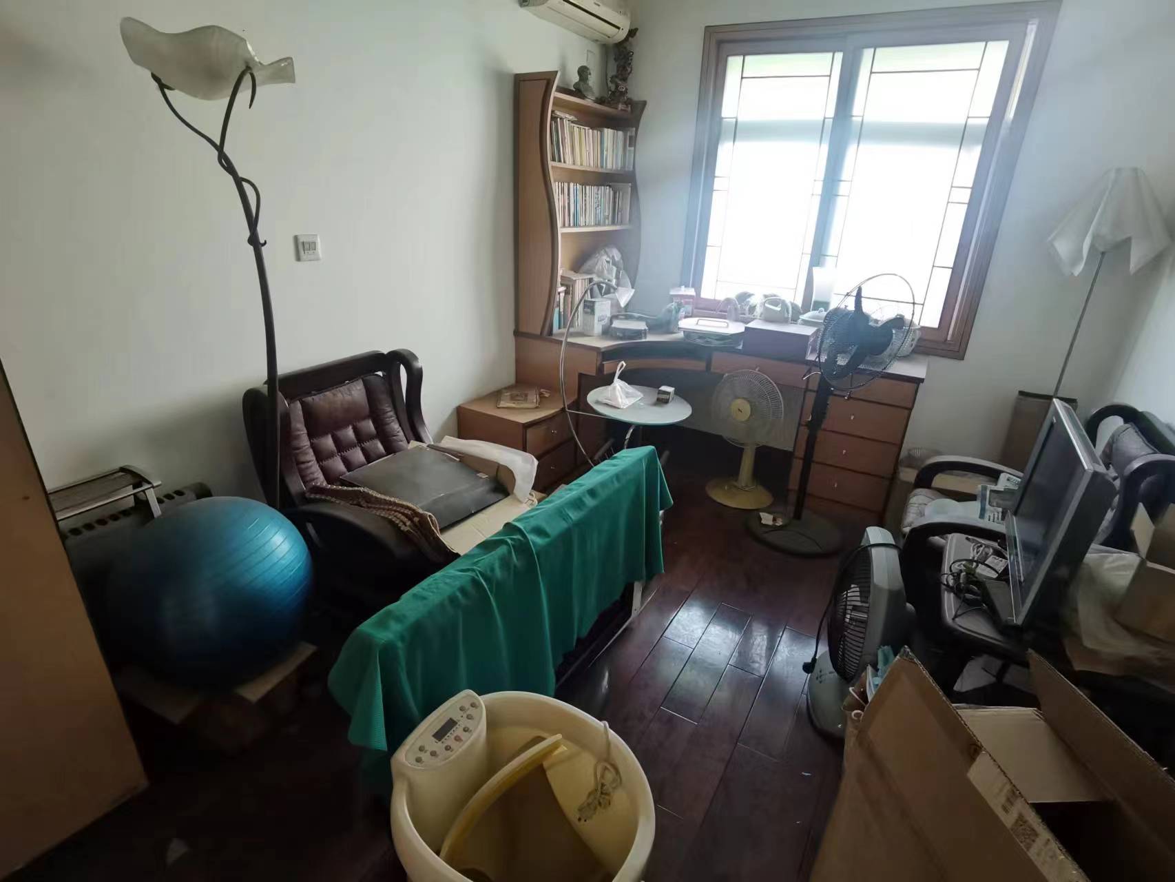 珠江花园 4室2厅2卫 88.0万 珠江花园 4室2厅2卫 88.0万室内图