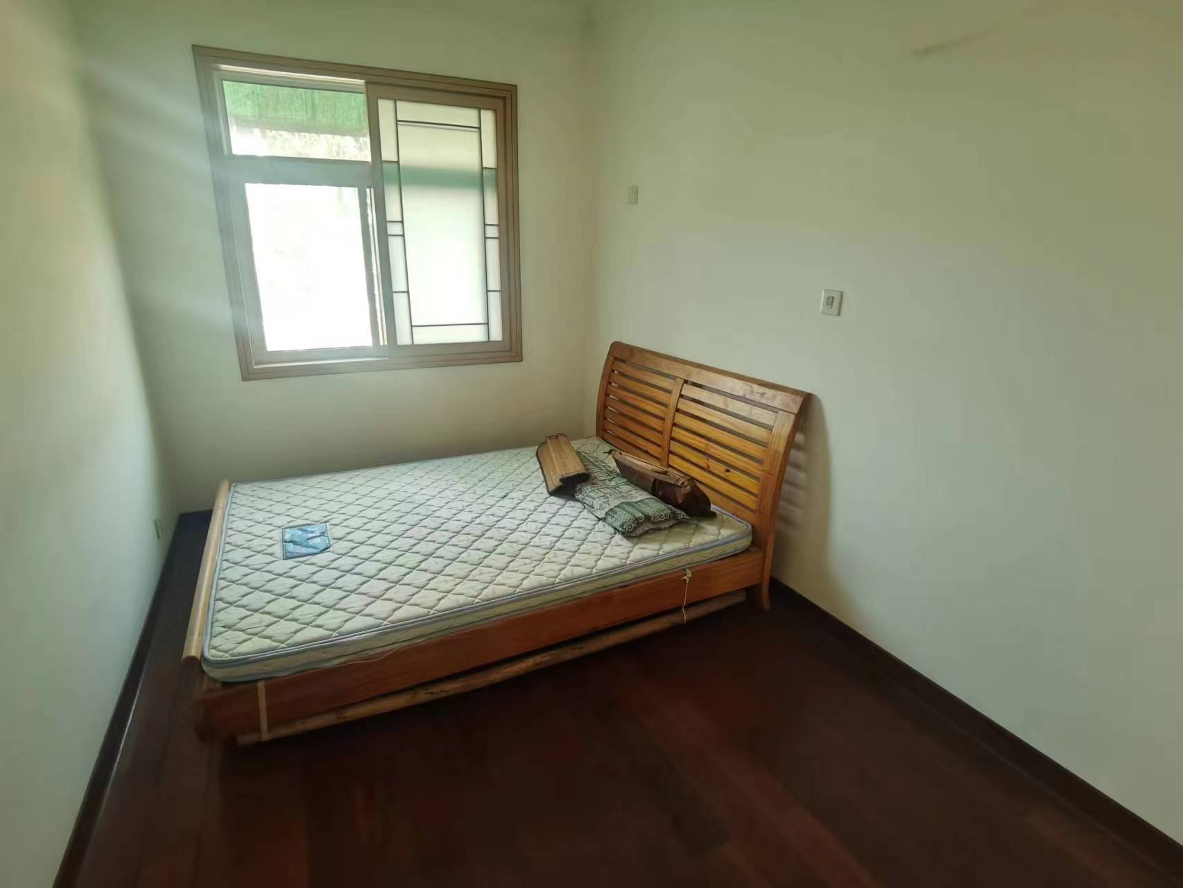 珠江花园 4室2厅2卫 88.0万 珠江花园 4室2厅2卫 88.0万室内图