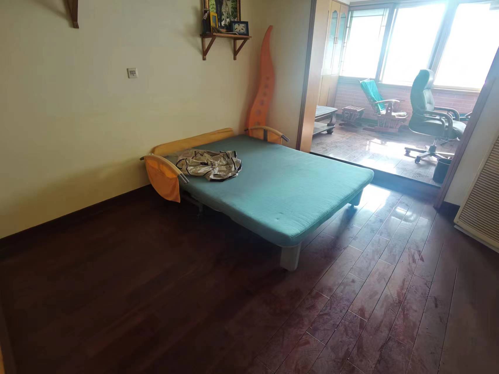 珠江花园 4室2厅2卫 88.0万 珠江花园 4室2厅2卫 88.0万室内图