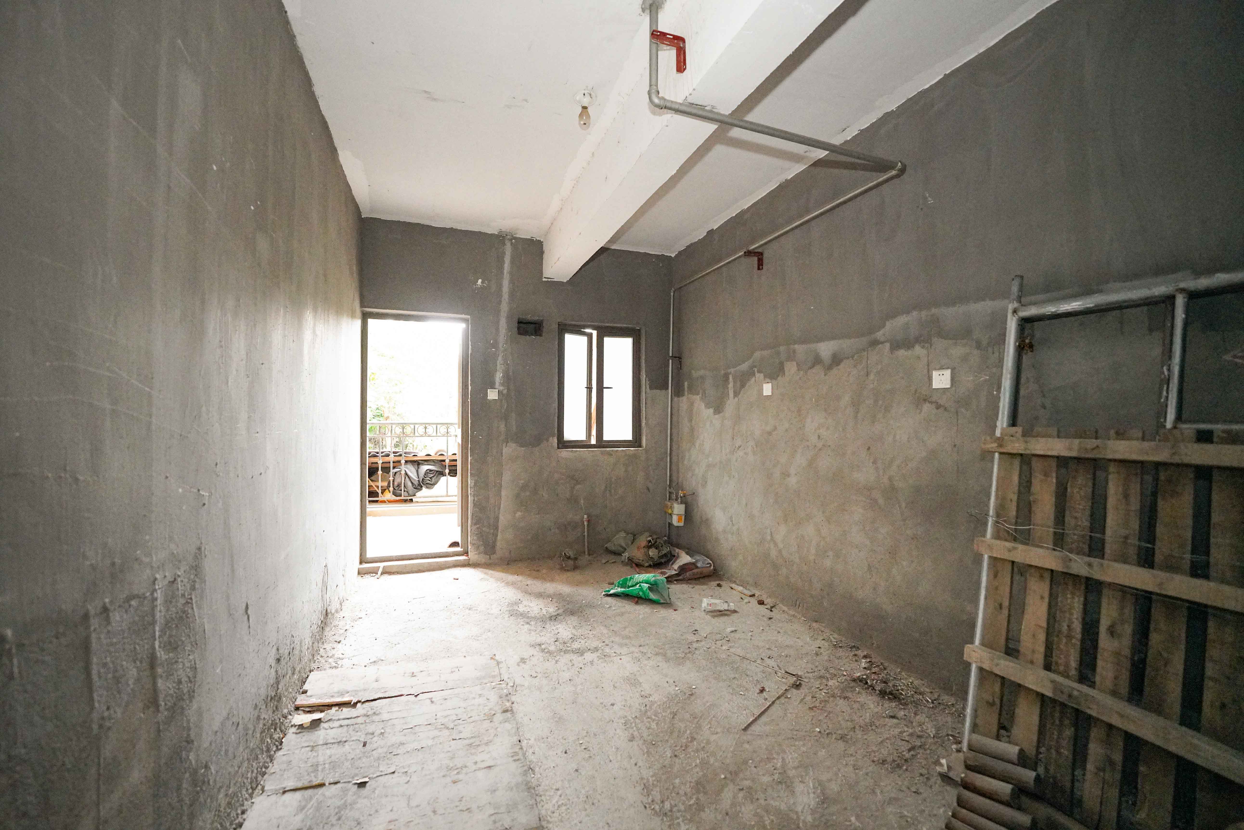 橘郡礼顿山  3室2厅1卫   180.00万厨房
