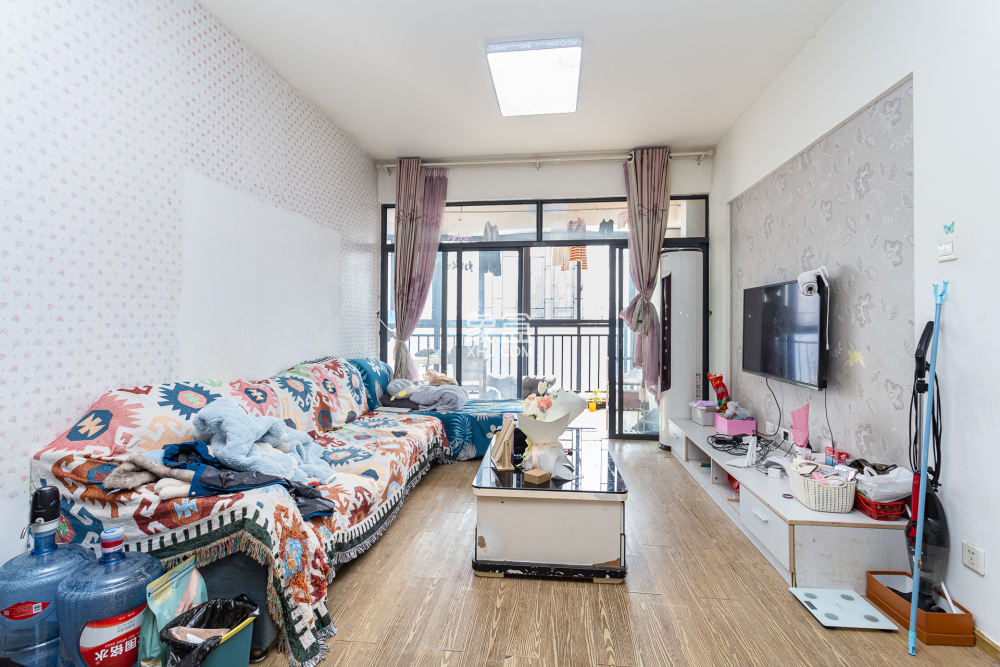 浩龙音乐界  3室2厅1卫    49.5万