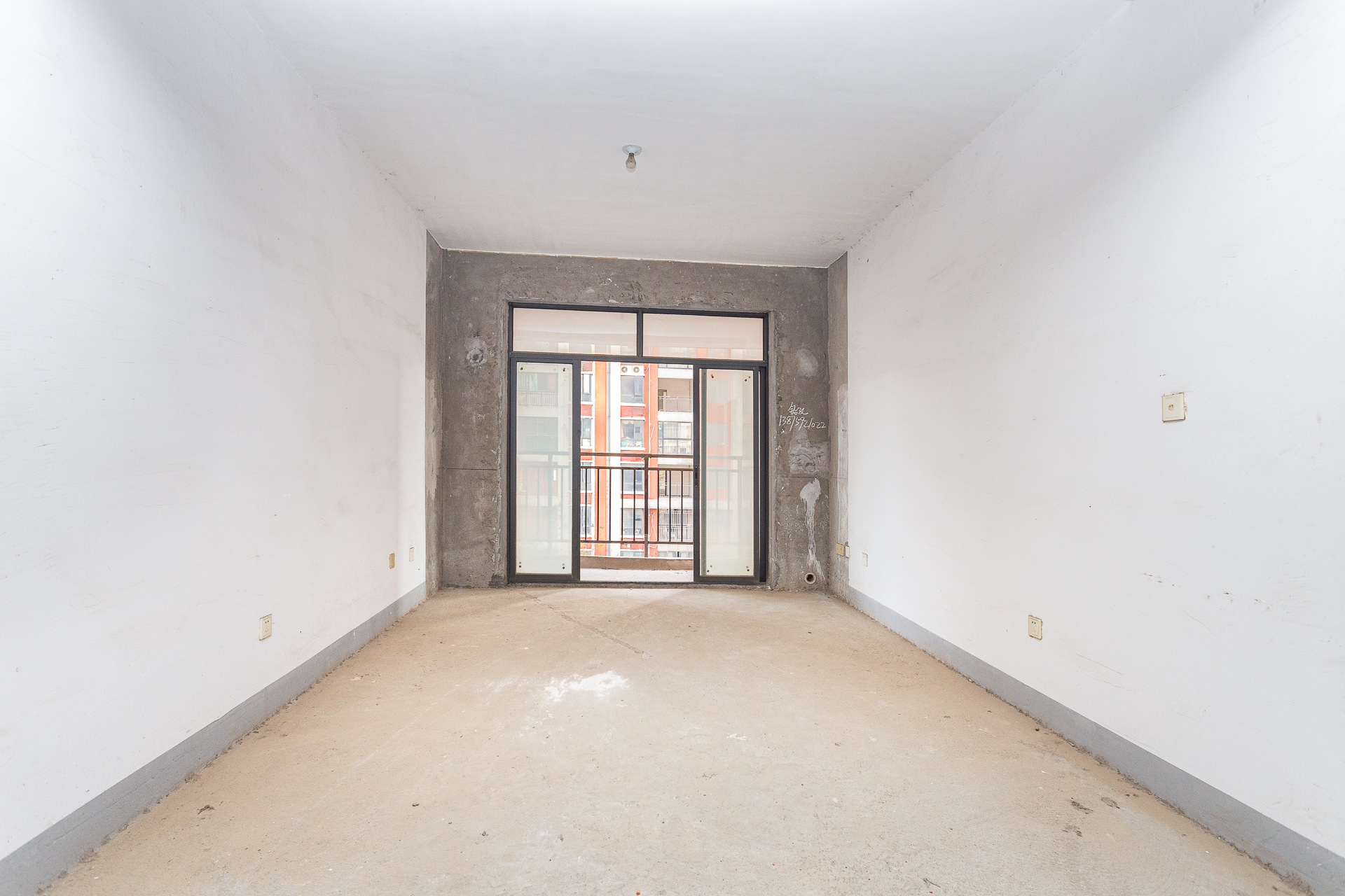 浩龙音乐界 4室2厅2卫 62.0万 浩龙音乐界 4室2厅2卫 62.0万客厅