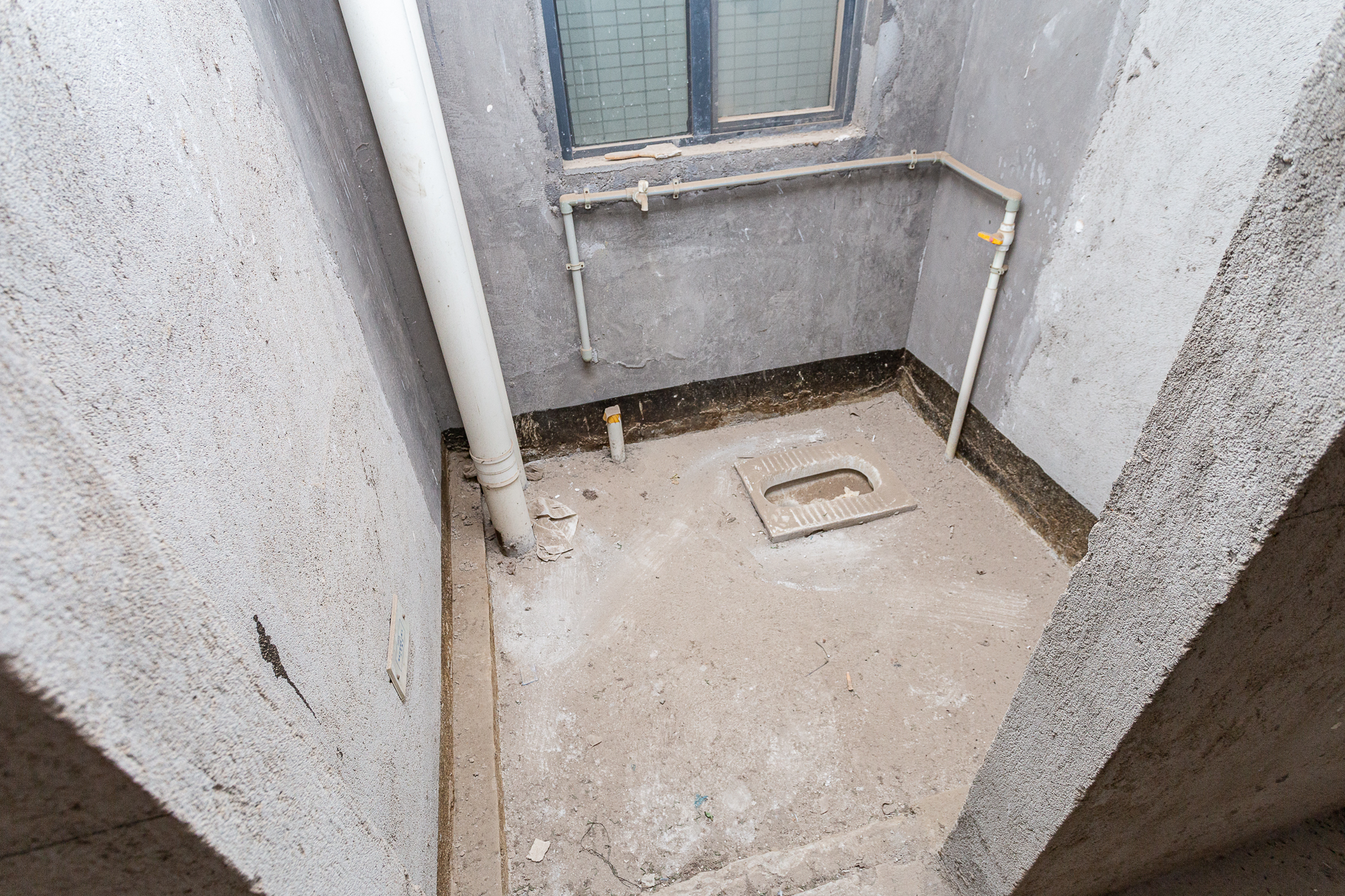 浩龙音乐界 4室2厅2卫 62.0万 浩龙音乐界 4室2厅2卫 62.0万卫生间