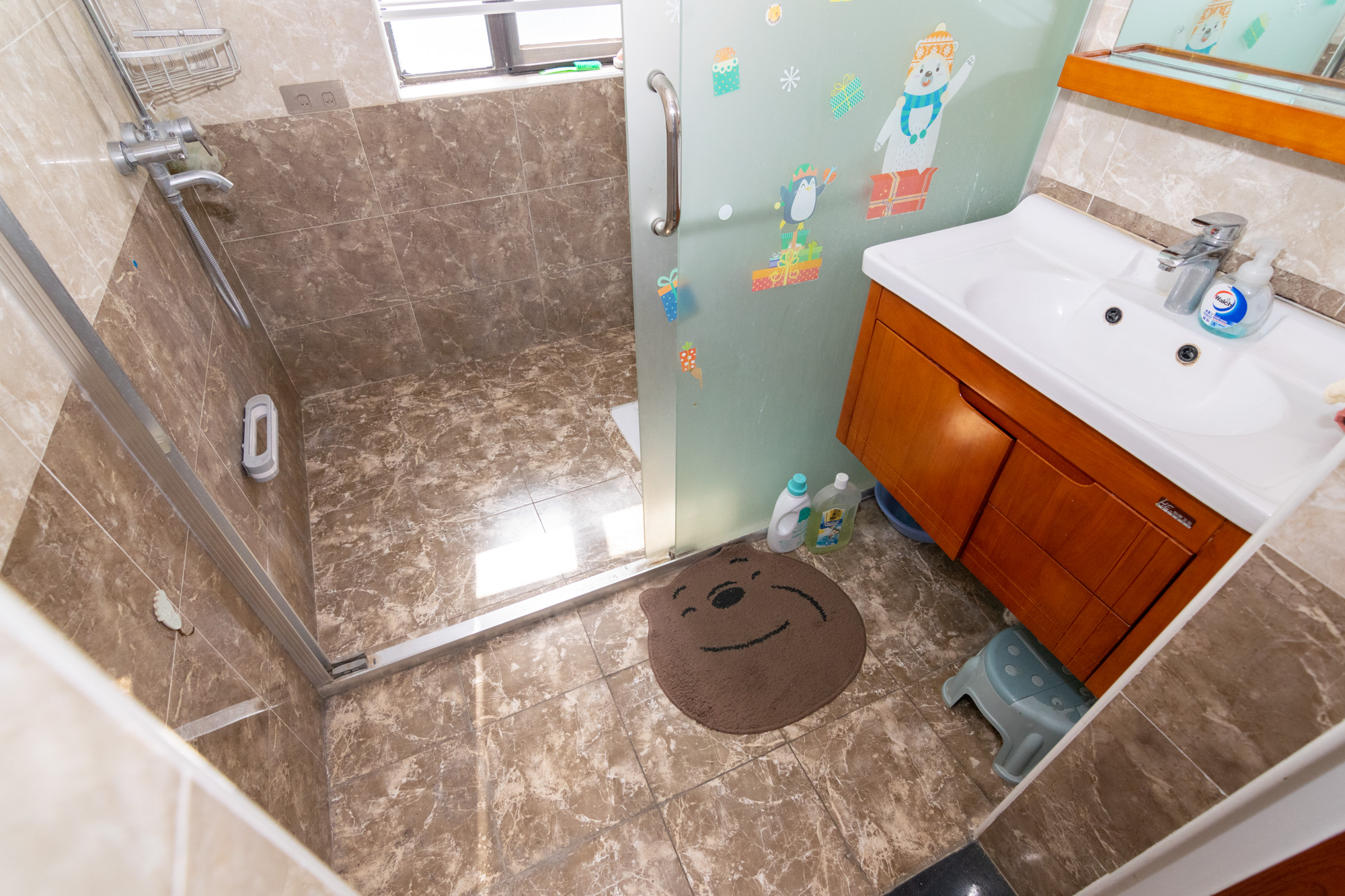 长燃新奥佳园 2室2厅1卫 79.0万 长燃新奥佳园 2室2厅1卫 79.0万卫生间