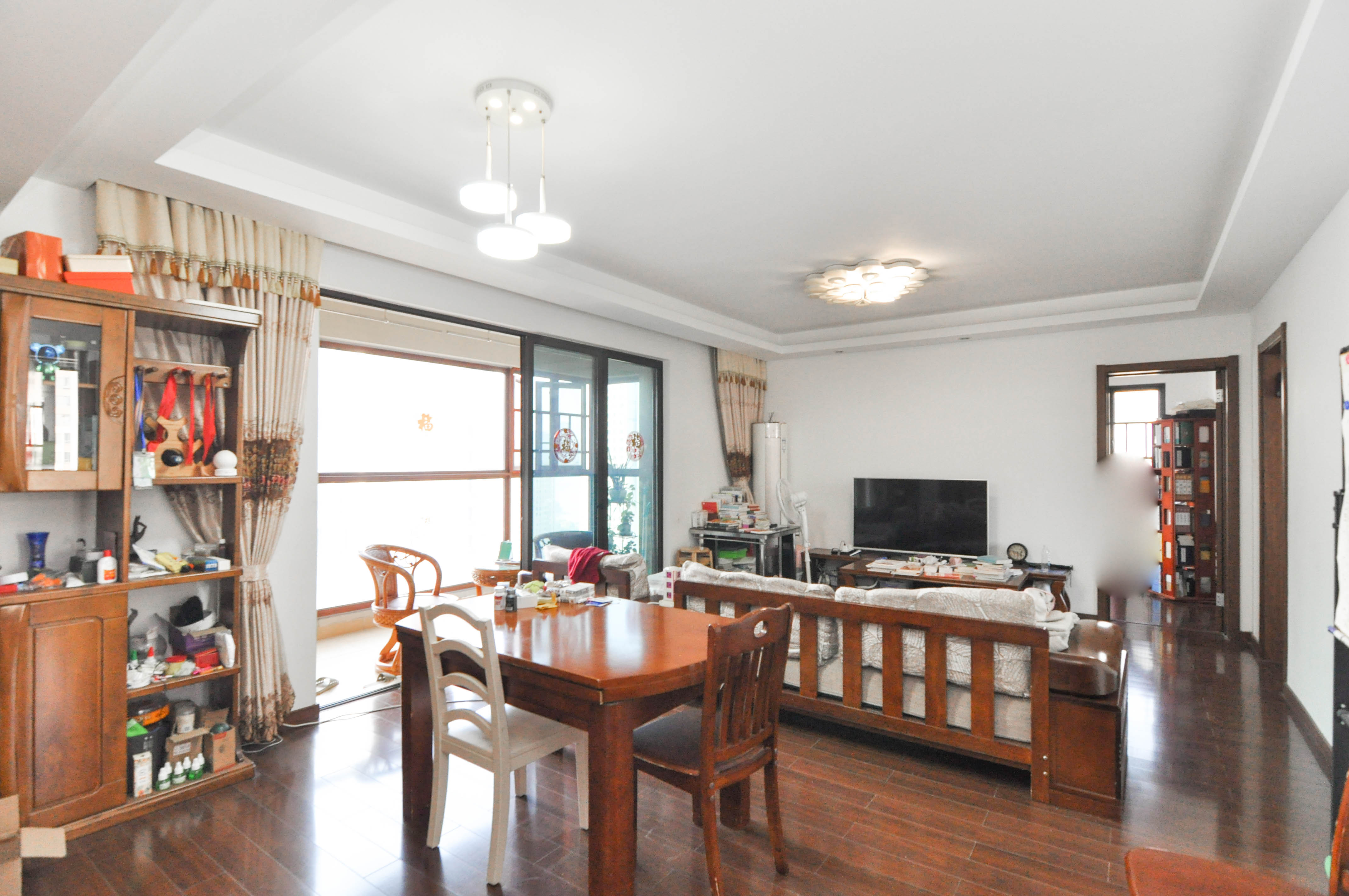 万科里梅溪郡  3室2厅2卫    272.8万 万科里梅溪郡  3室2厅2卫    272.8万客厅