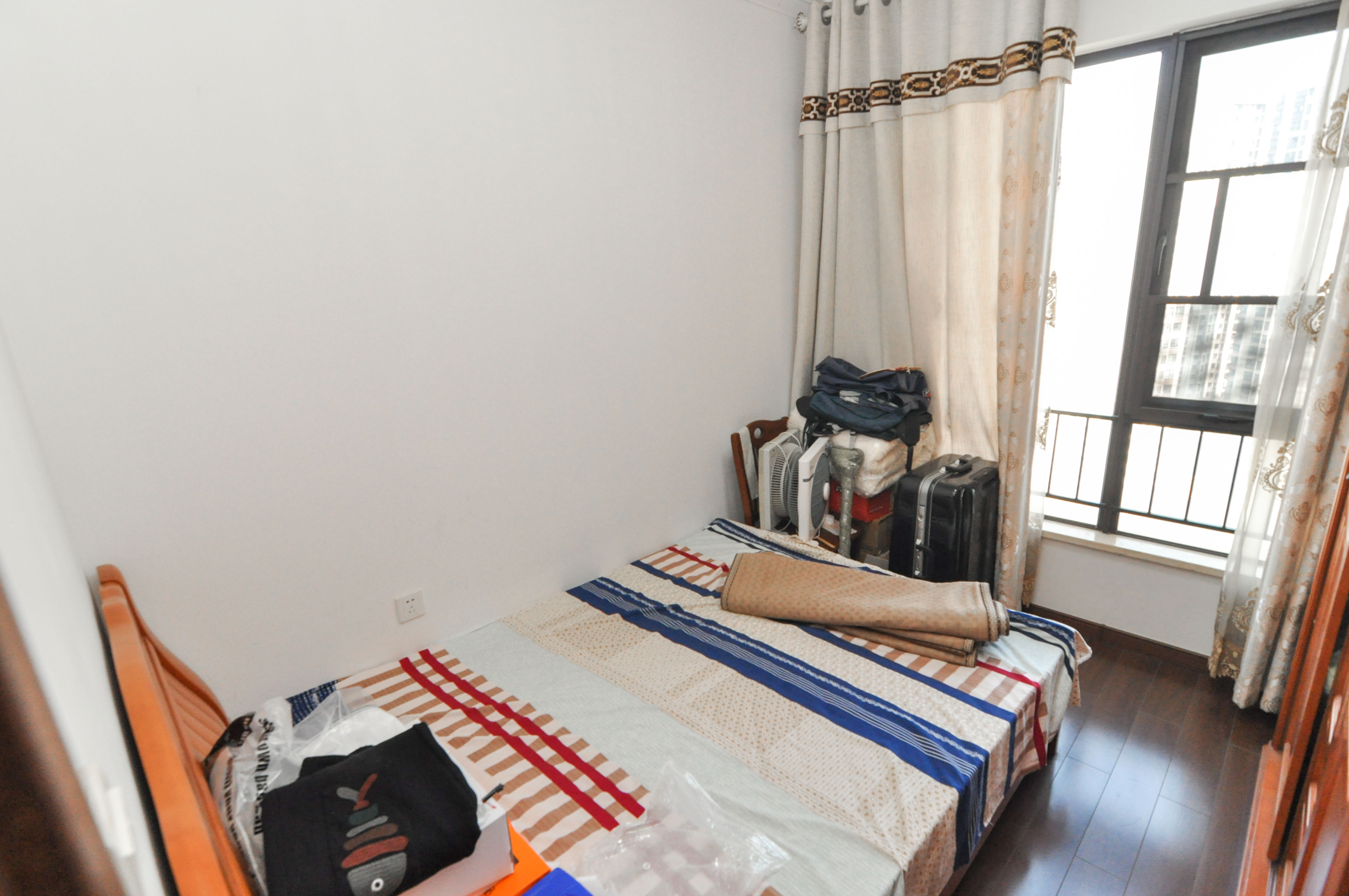 万科里梅溪郡  3室2厅2卫    272.8万 万科里梅溪郡  3室2厅2卫    272.8万卧室