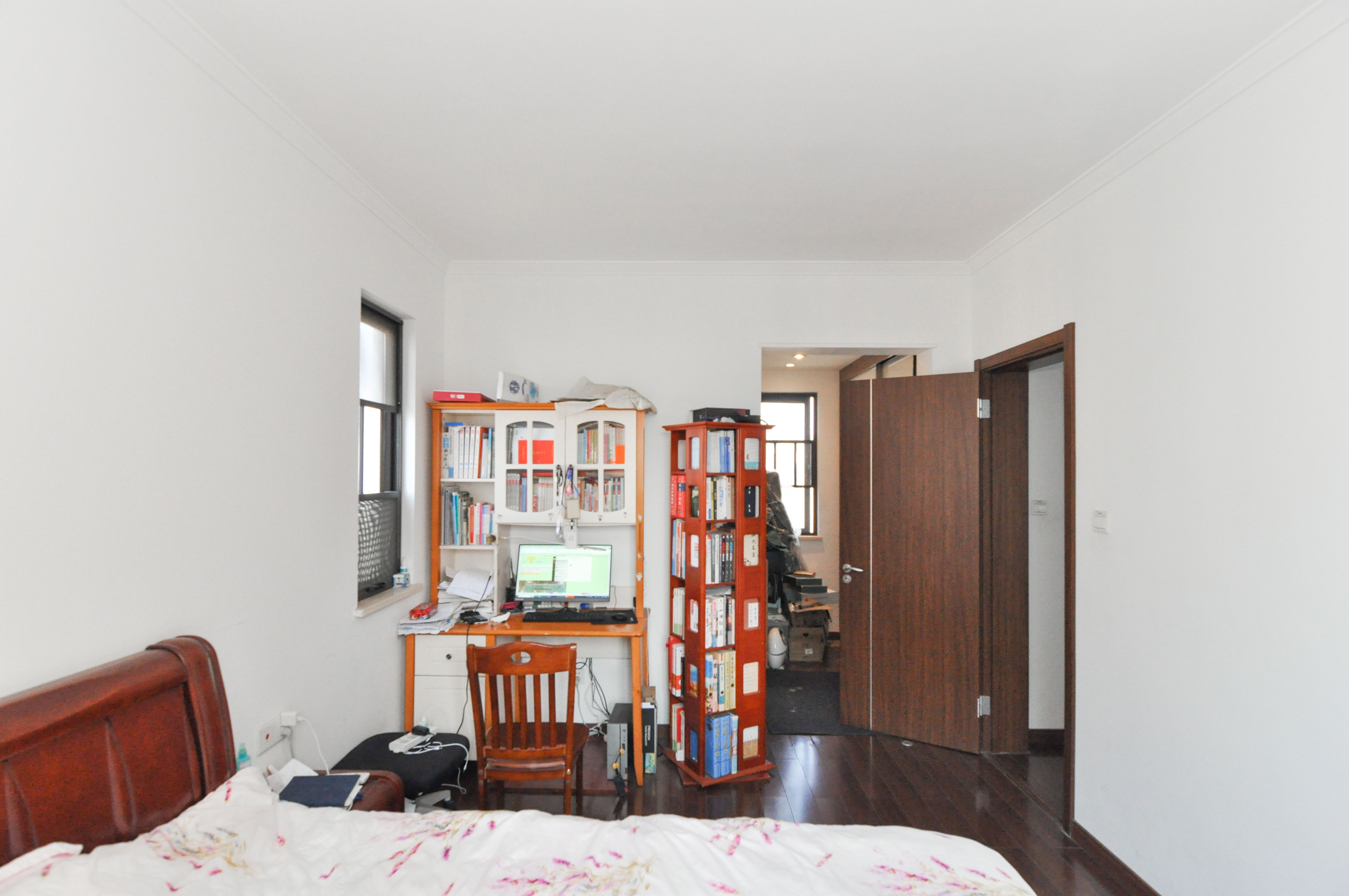 万科里梅溪郡  3室2厅2卫    272.8万 万科里梅溪郡  3室2厅2卫    272.8万卧室