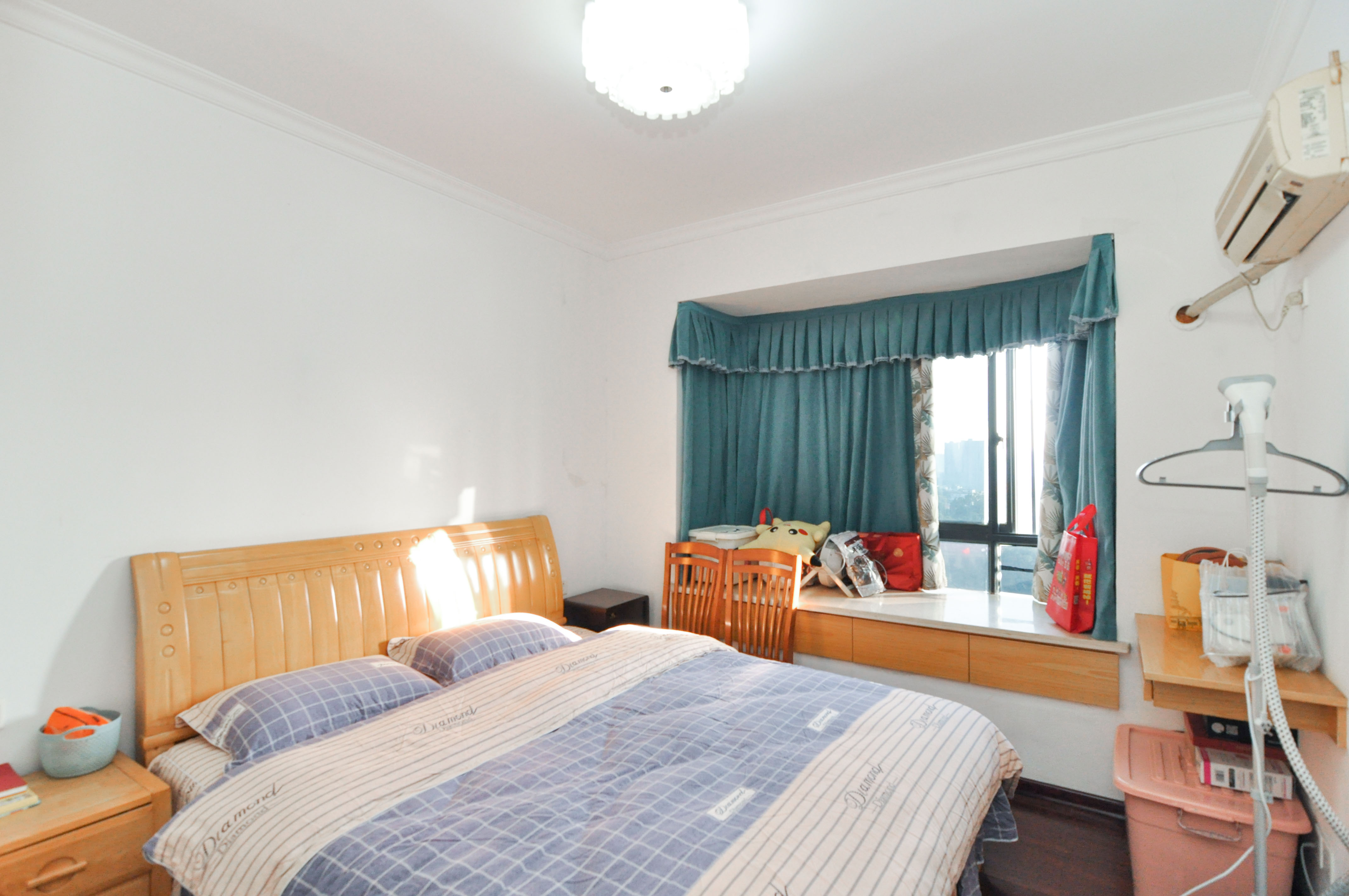 海林馨香雅苑  2室2厅1卫    86.0万 海林馨香雅苑  2室2厅1卫    86.0万卧室