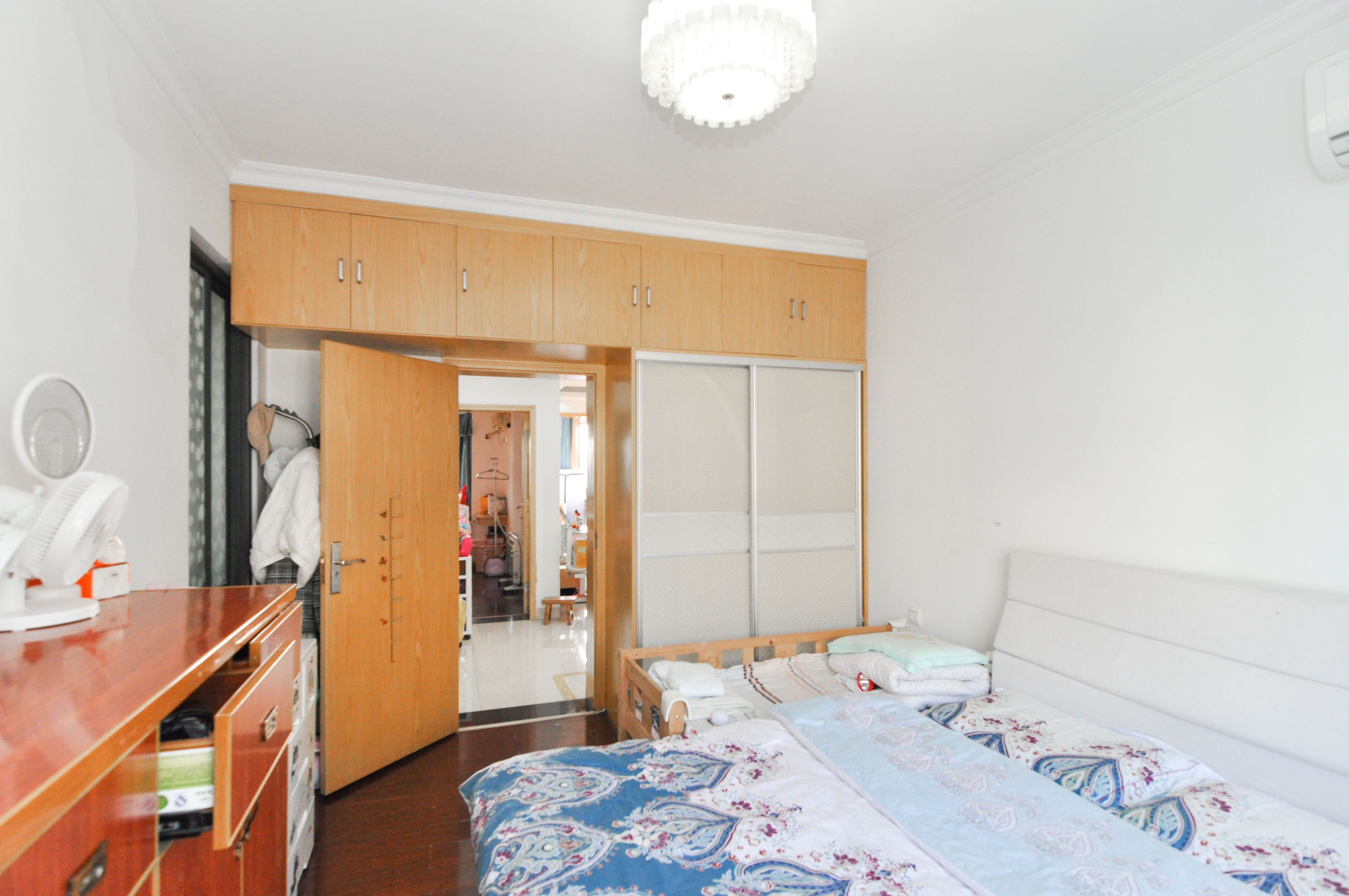 海林馨香雅苑  2室2厅1卫    86.0万 海林馨香雅苑  2室2厅1卫    86.0万卧室