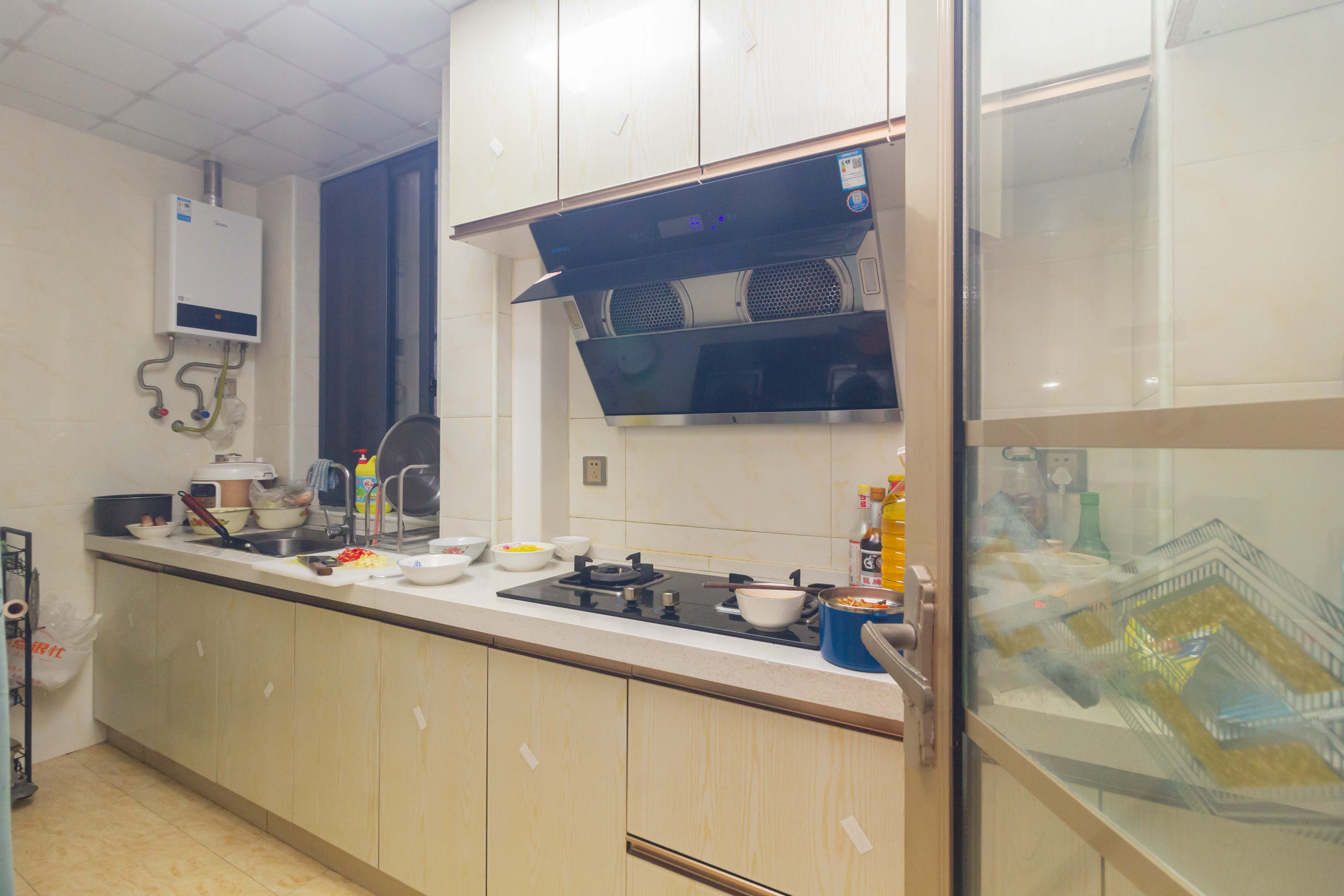 辉宏橄榄城  3室2厅1卫    60.6万 辉宏橄榄城  3室2厅1卫    60.6万厨房