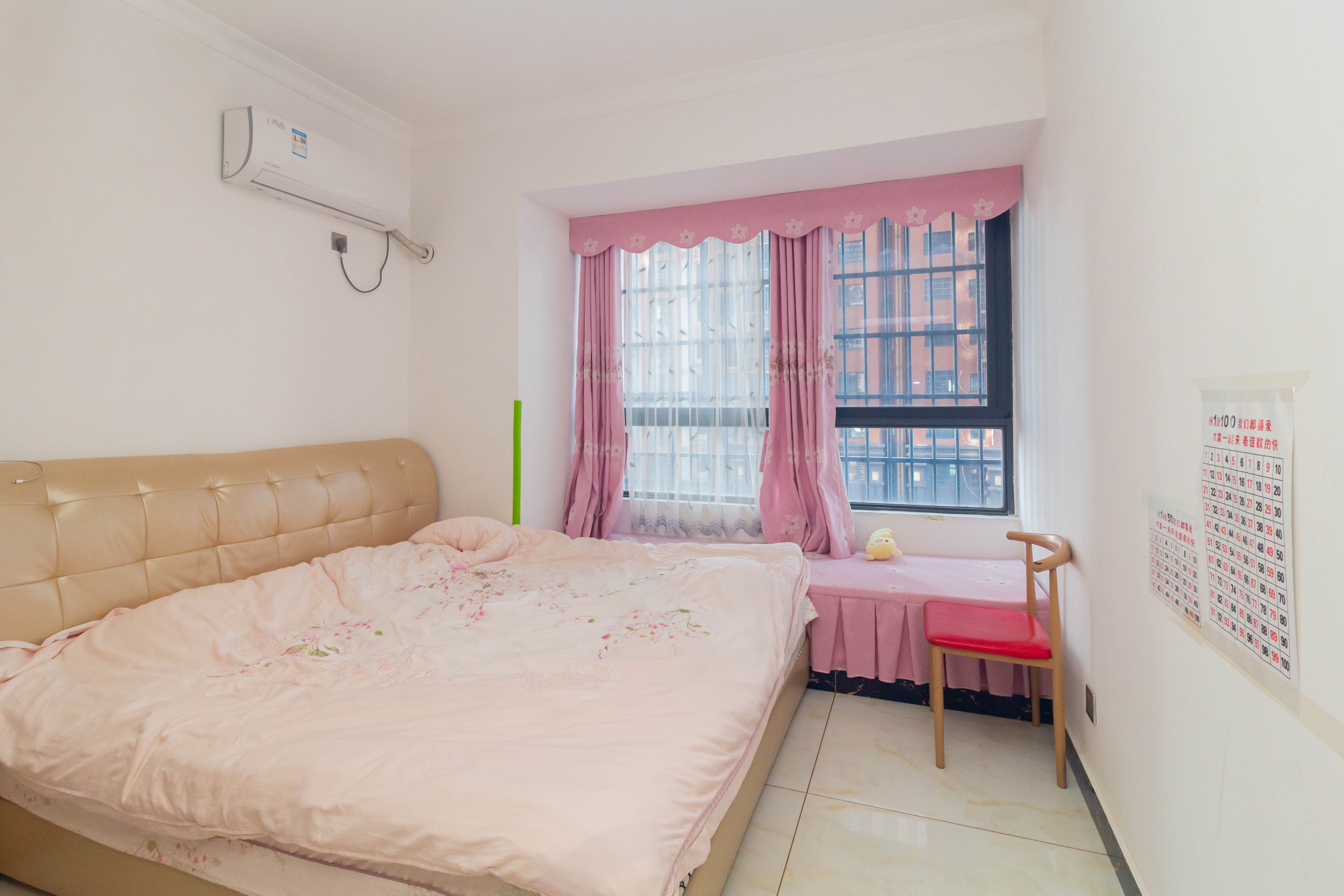 辉宏橄榄城  3室2厅1卫    60.6万 辉宏橄榄城  3室2厅1卫    60.6万卧室