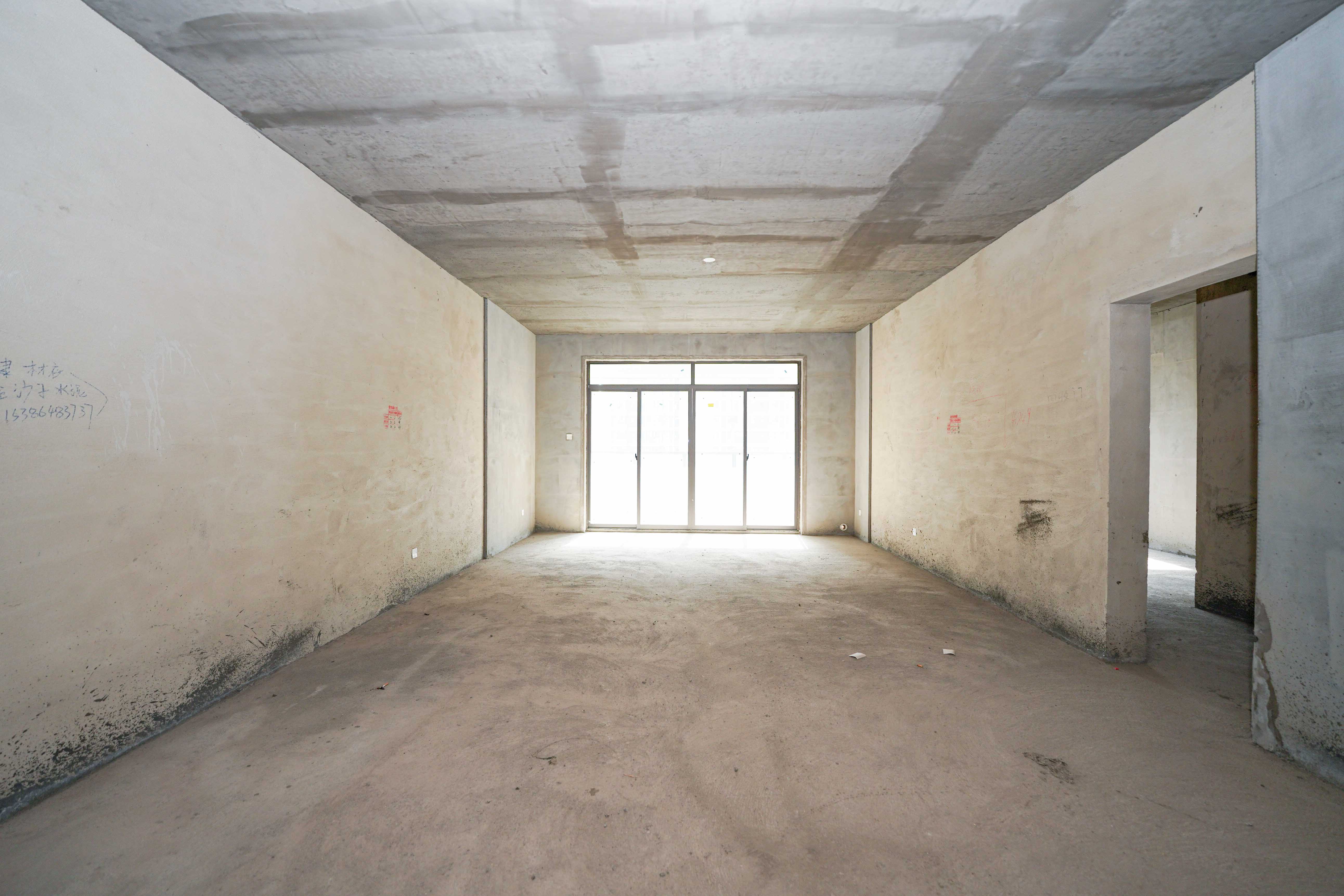 福天藏郡院子 5室2厅3卫 188.0万 福天藏郡院子 5室2厅3卫 188.0万客厅