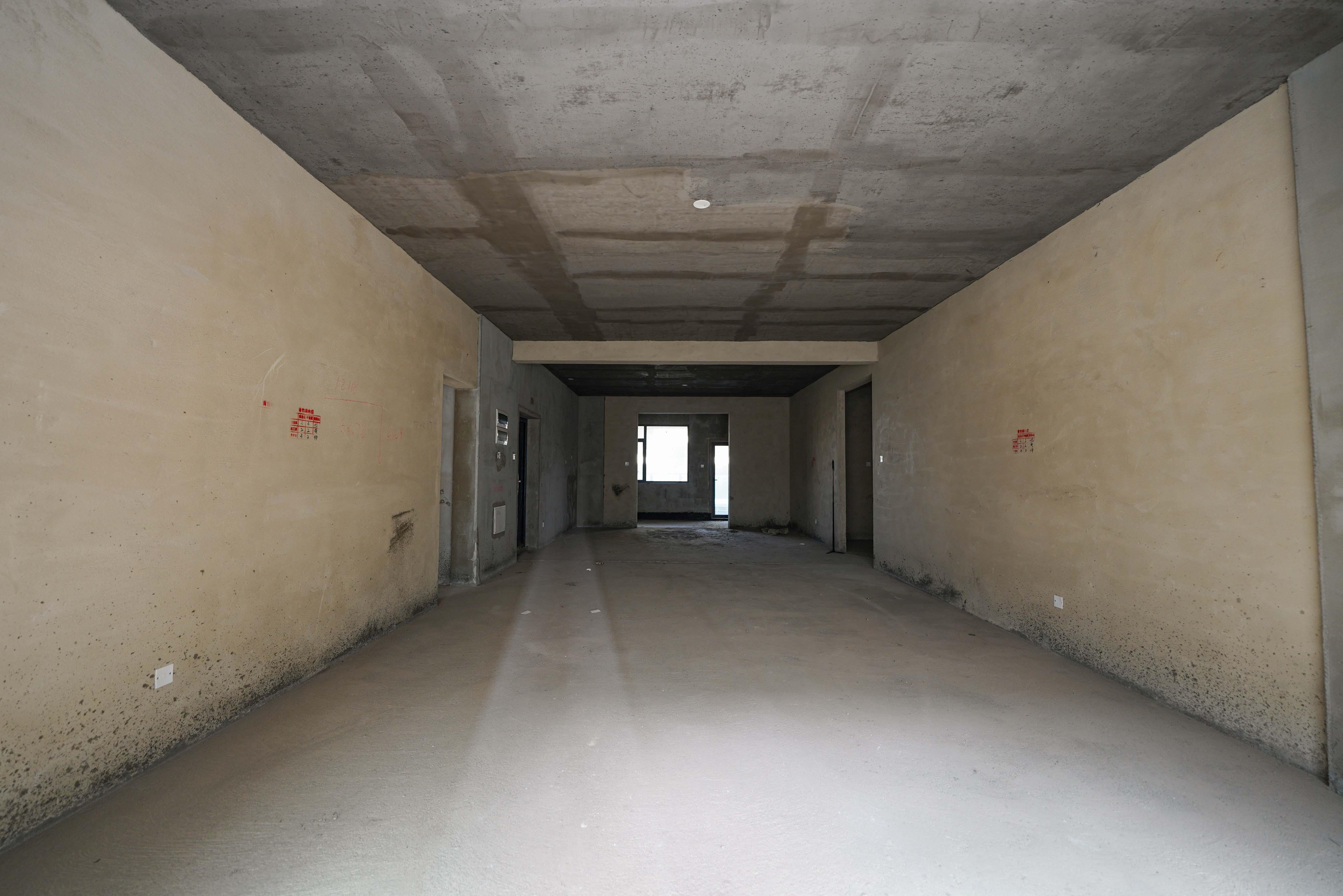 福天藏郡院子 5室2厅3卫 188.0万 福天藏郡院子 5室2厅3卫 188.0万客厅