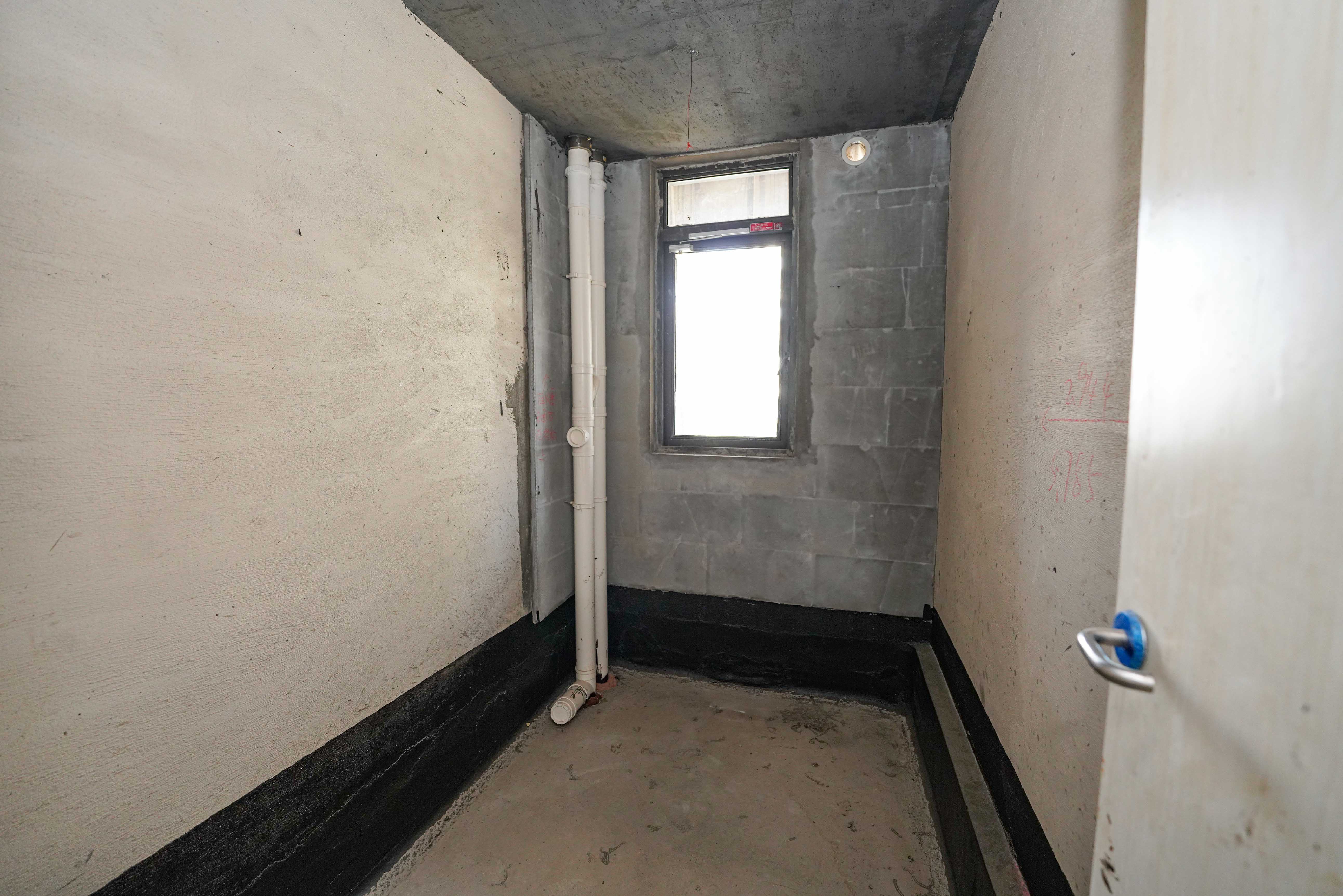 福天藏郡院子 5室2厅3卫 188.0万 福天藏郡院子 5室2厅3卫 188.0万卫生间