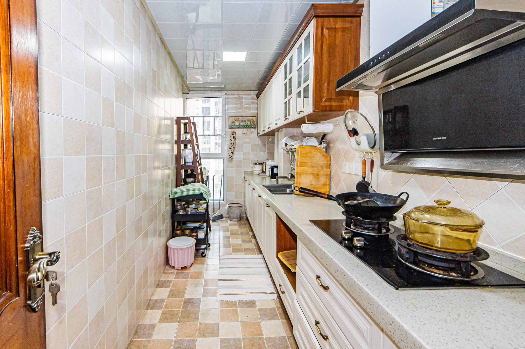 万国城(当代满庭春MOMA)三期 3室2厅2卫 188.0万 万国城(当代满庭春MOMA)三期 3室2厅2卫 188.0万厨房