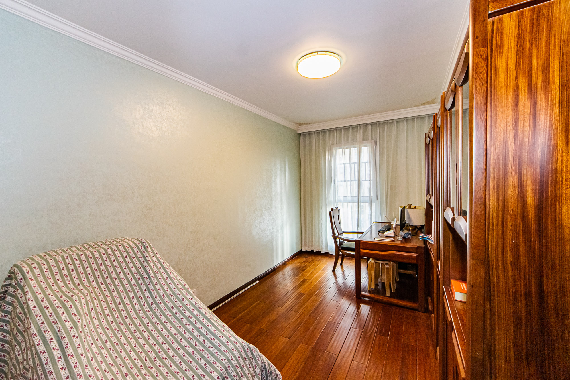 万国城(当代满庭春MOMA)三期 3室2厅2卫 188.0万 万国城(当代满庭春MOMA)三期 3室2厅2卫 188.0万卧室