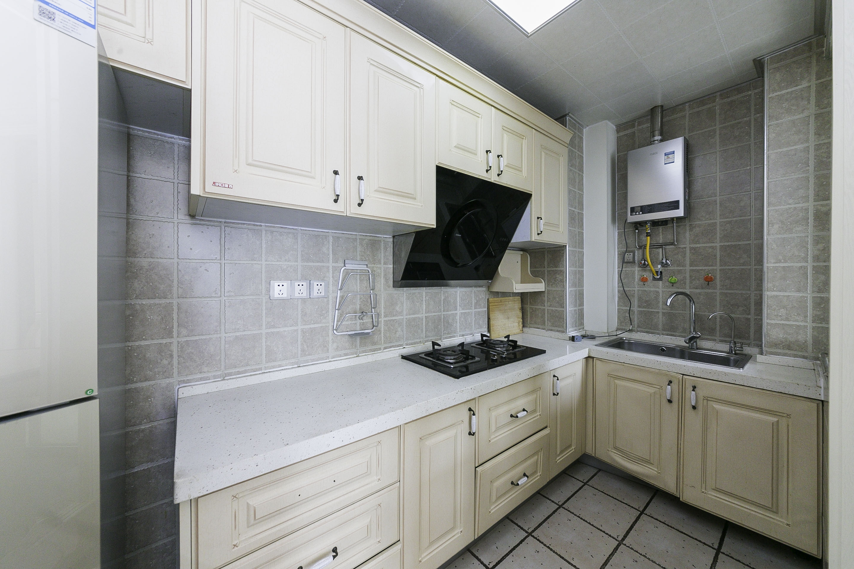 博林金谷  2室1厅1卫    110.0万厨房