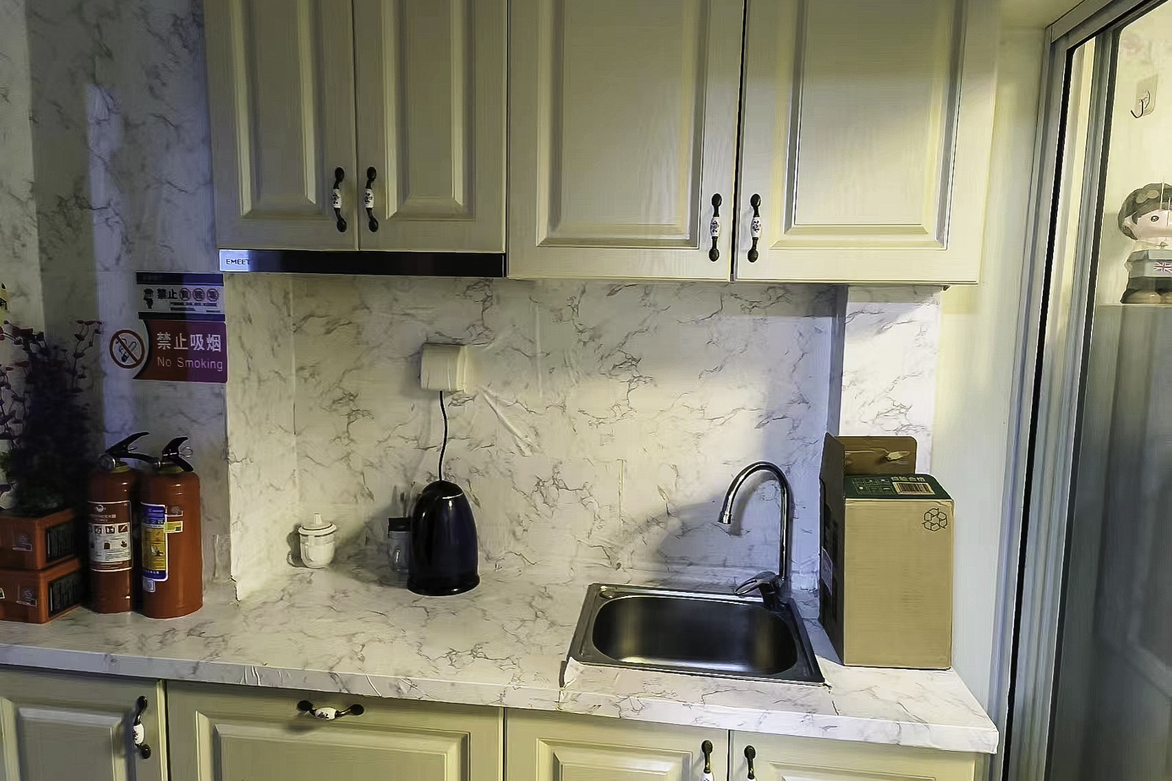 万芙锦城  1室1厅1卫    26.0万厨房