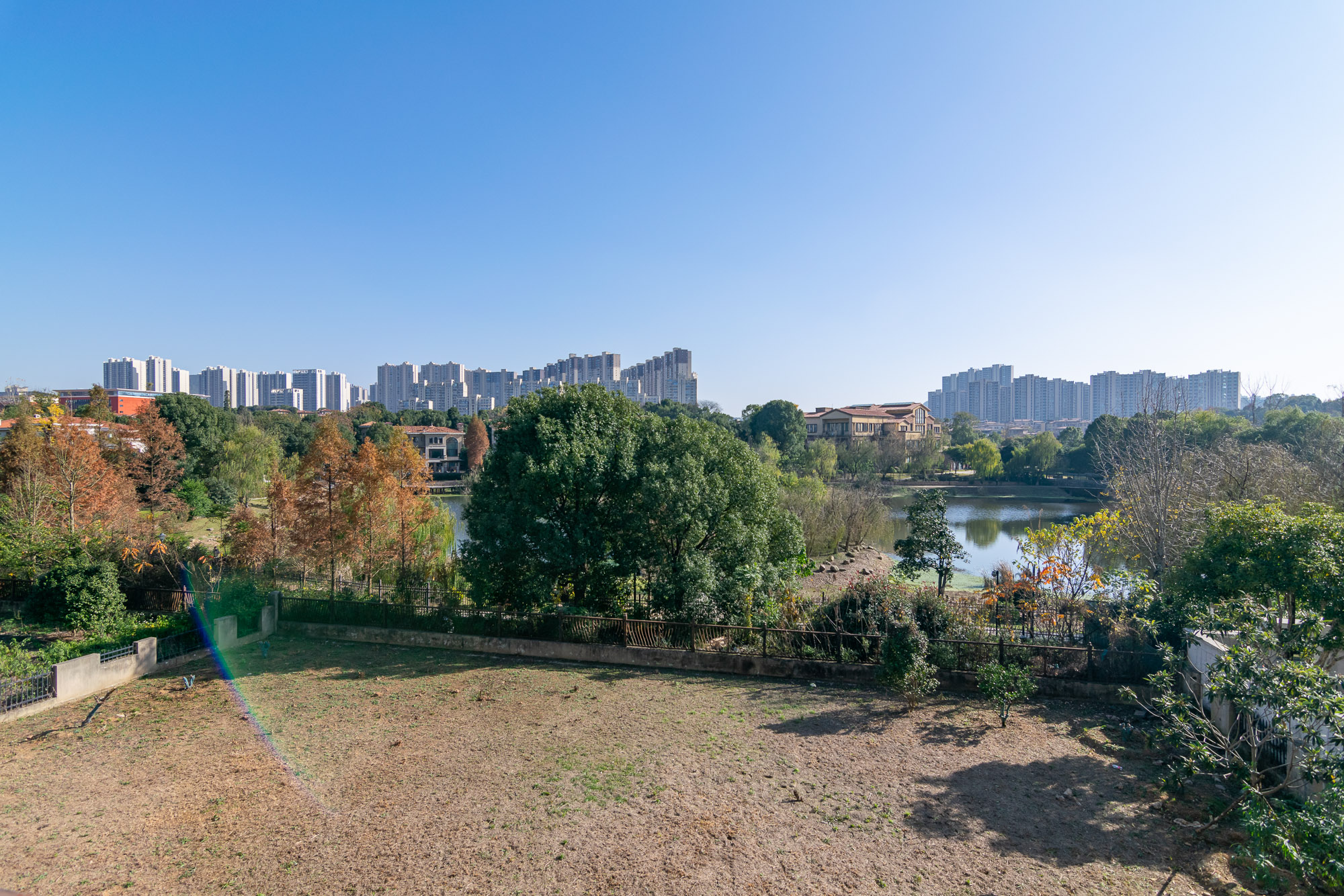 中粮北纬28°别墅  5室2厅4卫   2600.00万其他
