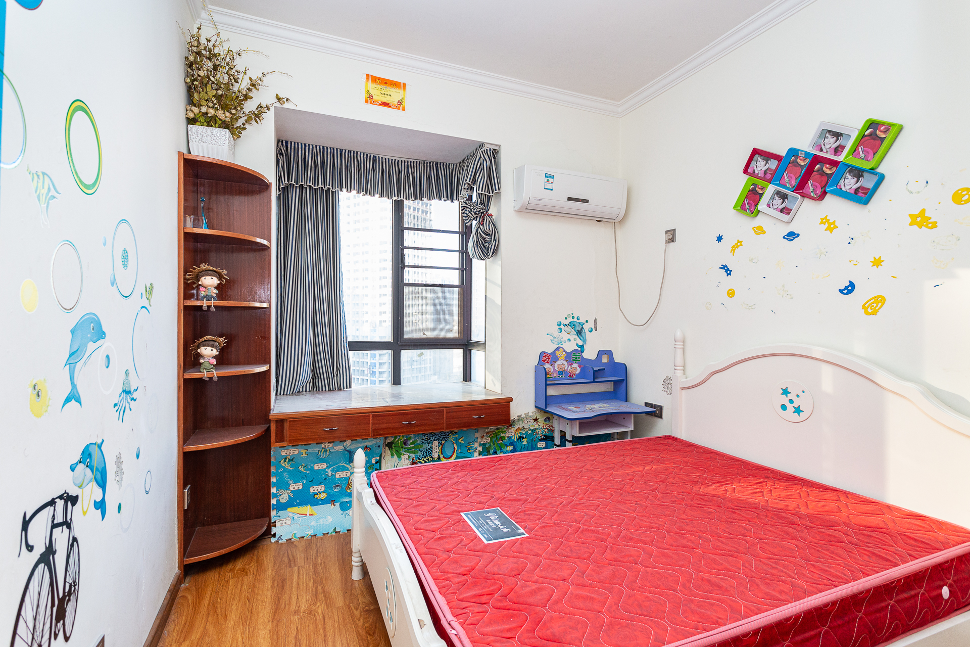 浩龙音乐界  3室2厅2卫    72.5万 浩龙音乐界  3室2厅2卫    72.5万卧室