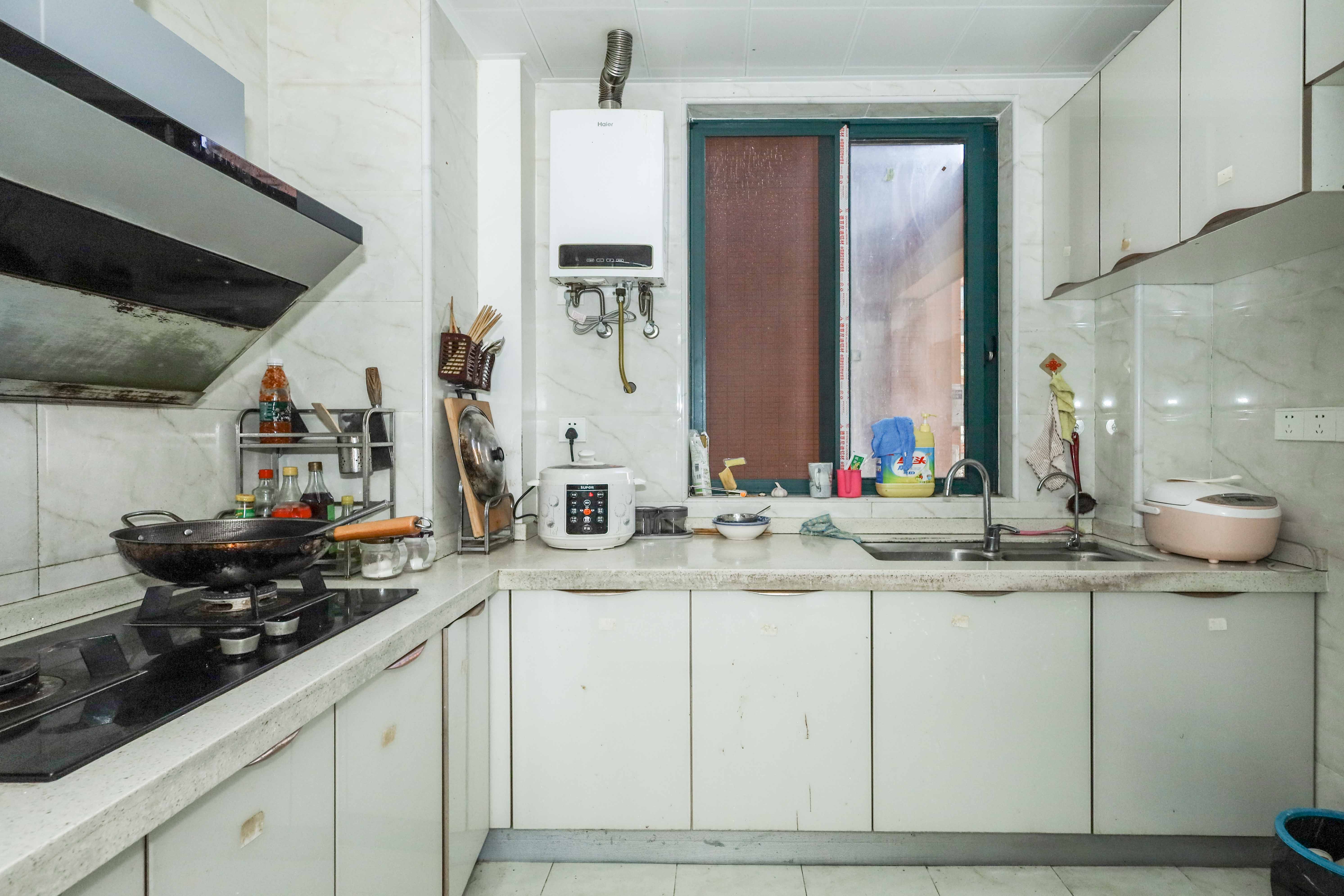 桔洲新苑（桔洲印象）  3室2厅2卫    98.0万厨房