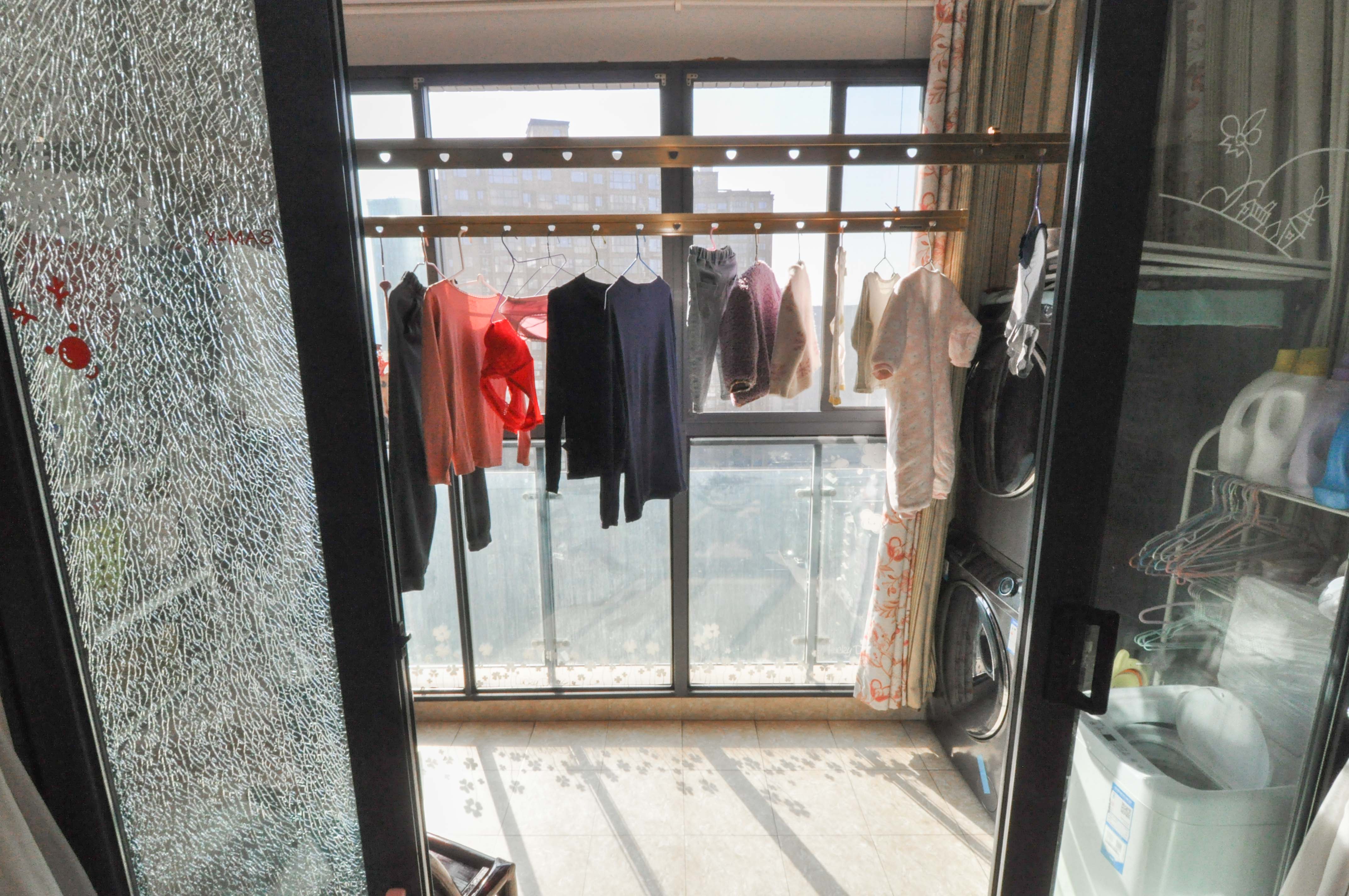 高鑫麓城 2室2厅1卫 98.0万 高鑫麓城 2室2厅1卫 98.0万卧室