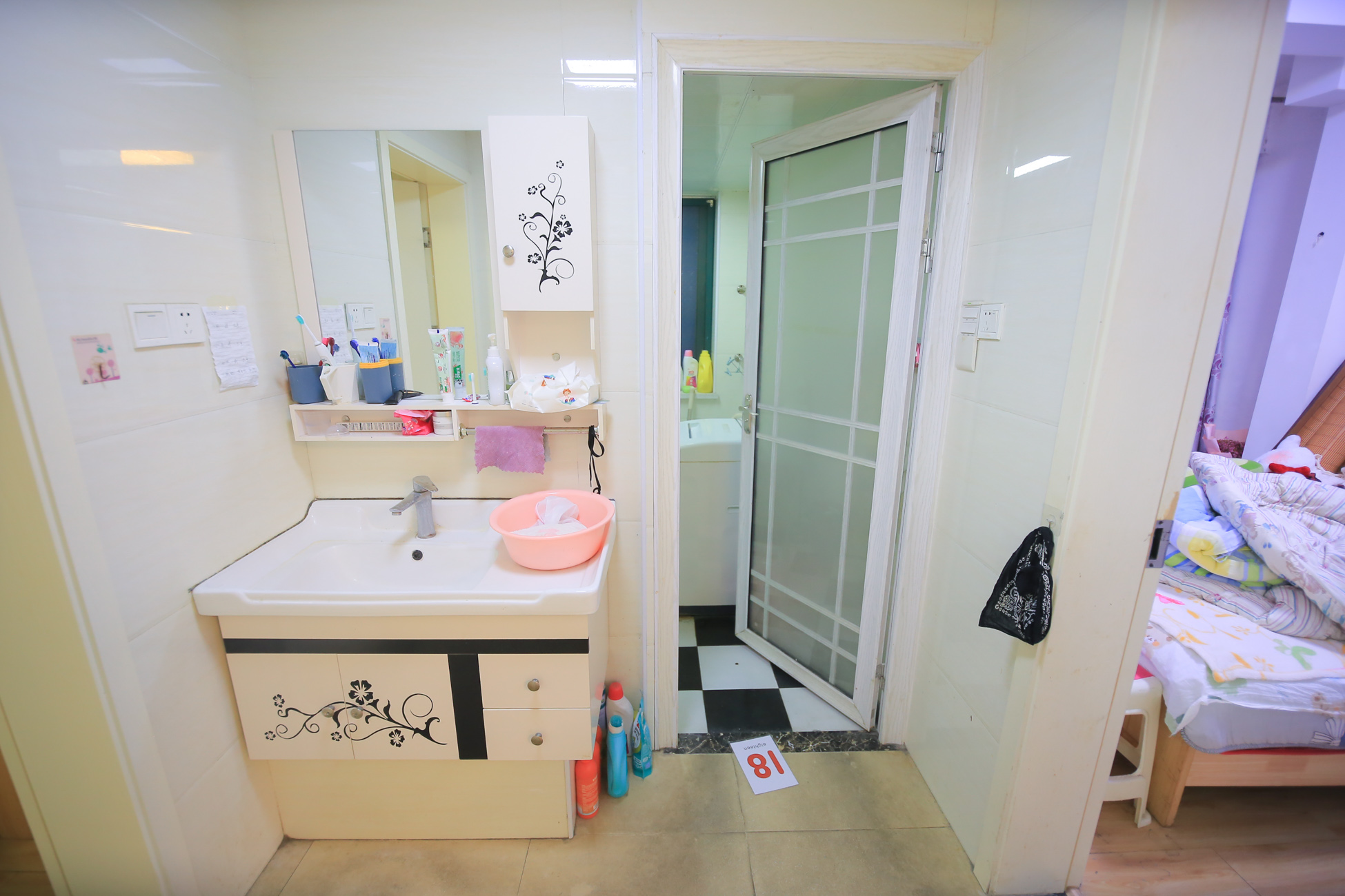 华盛世纪新城  2室2厅1卫   82.00万卫生间