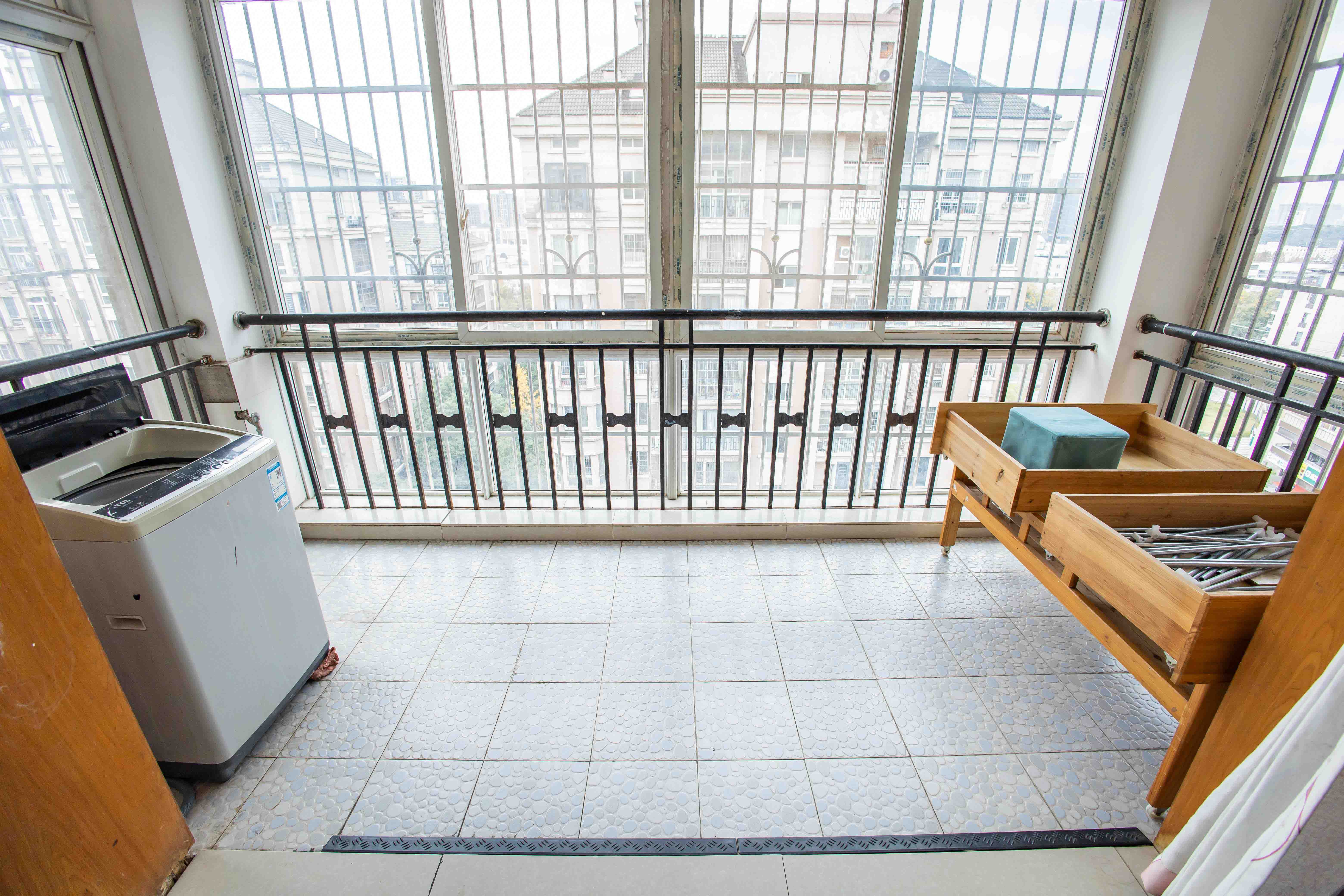 长房西郡 2室2厅2卫 59.8万 长房西郡 2室2厅2卫 59.8万阳台