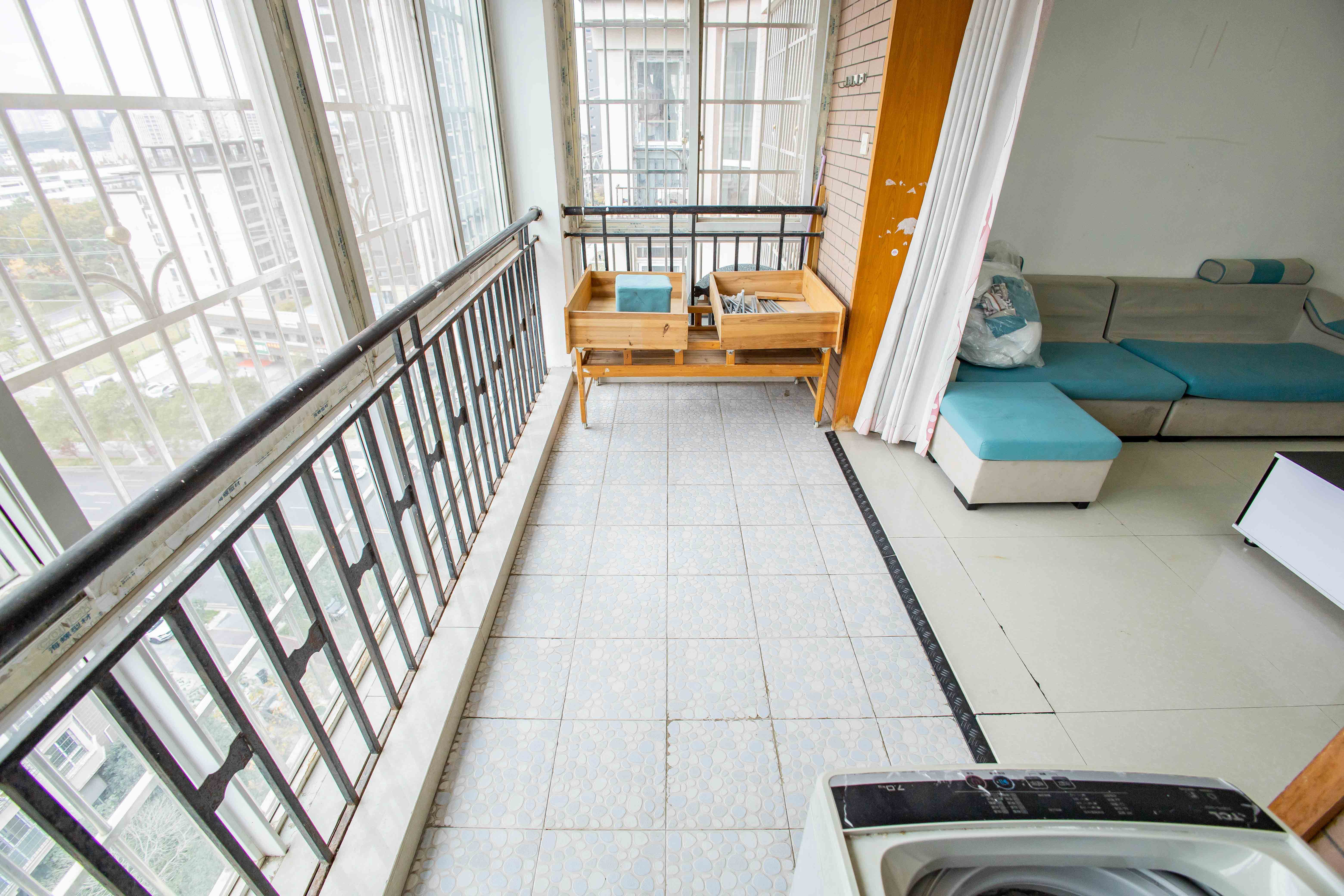 长房西郡 2室2厅2卫 59.8万 长房西郡 2室2厅2卫 59.8万阳台