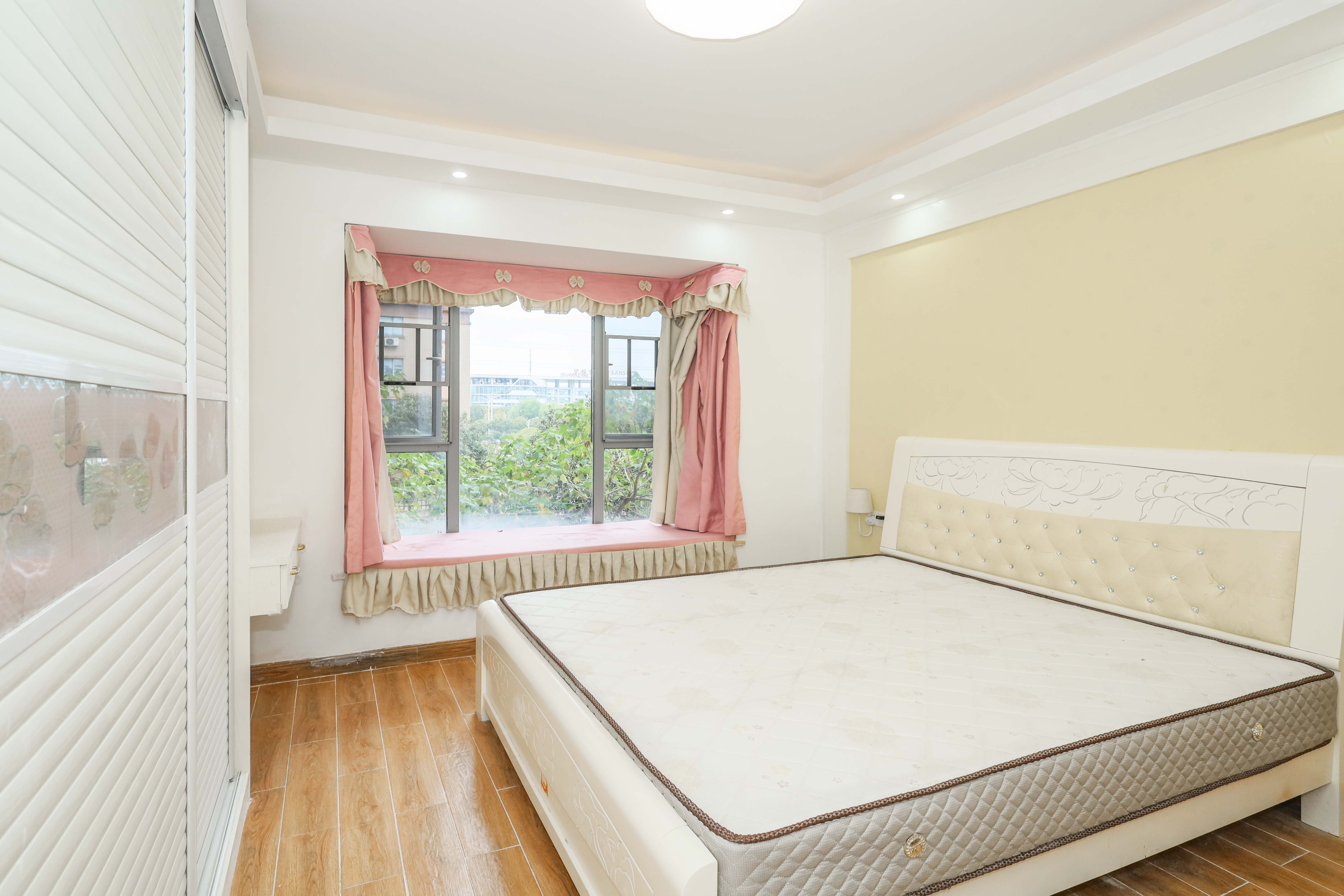 潇湘奥林匹克花园  3室2厅2卫    92.0万卧室