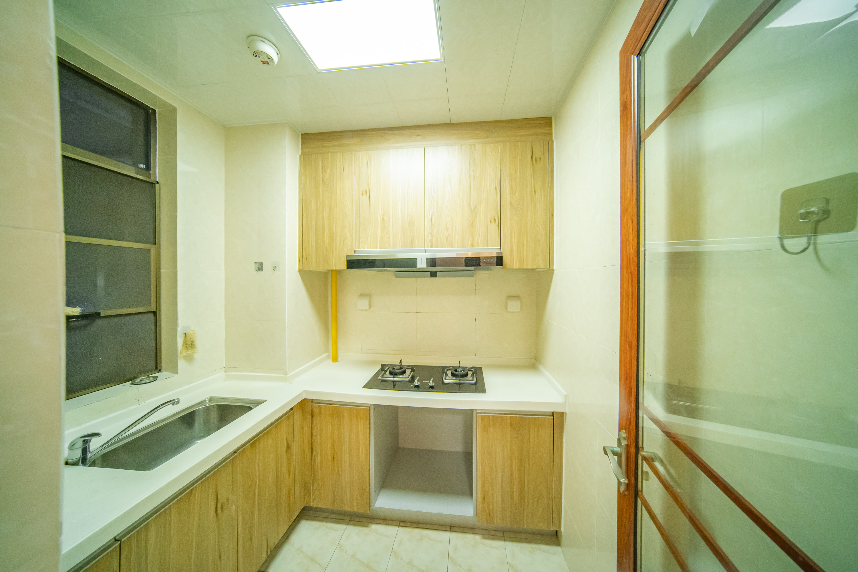 江山帝景哈佛 2室2厅1卫 64.9万 江山帝景哈佛 2室2厅1卫 64.9万厨房