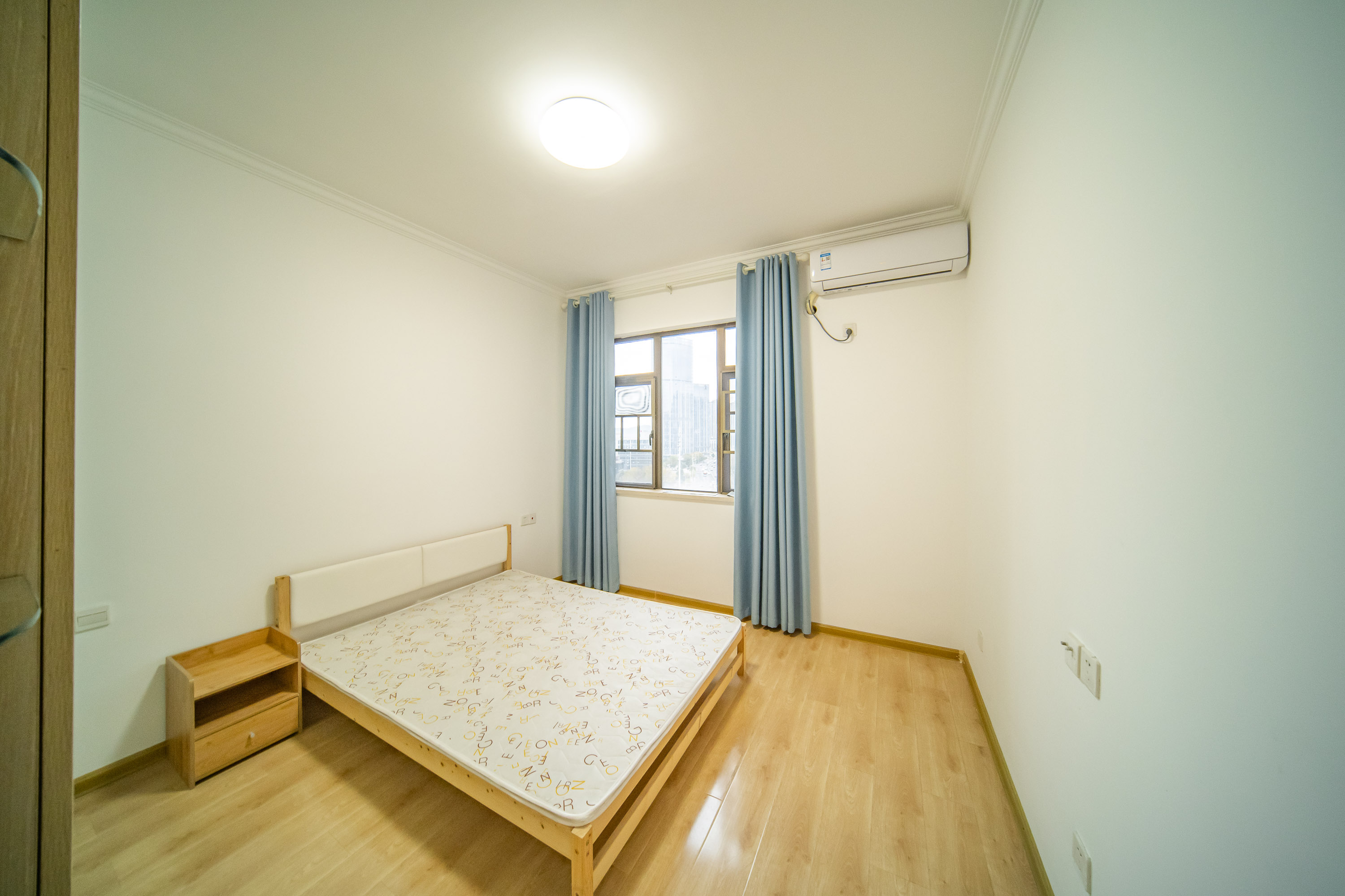 江山帝景哈佛 2室2厅1卫 64.9万 江山帝景哈佛 2室2厅1卫 64.9万卧室