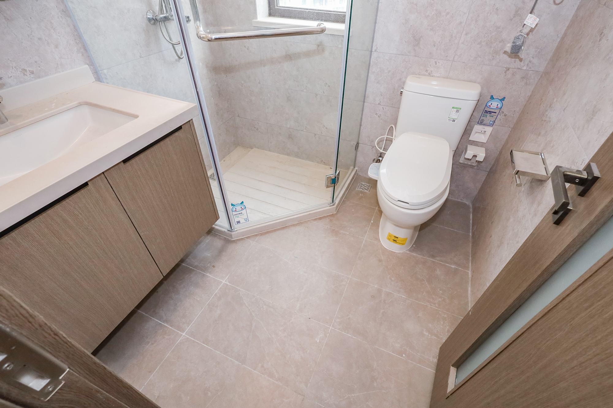 龙湖铂金中心（龙湖春江郦城）  3室2厅2卫    288.88万卫生间