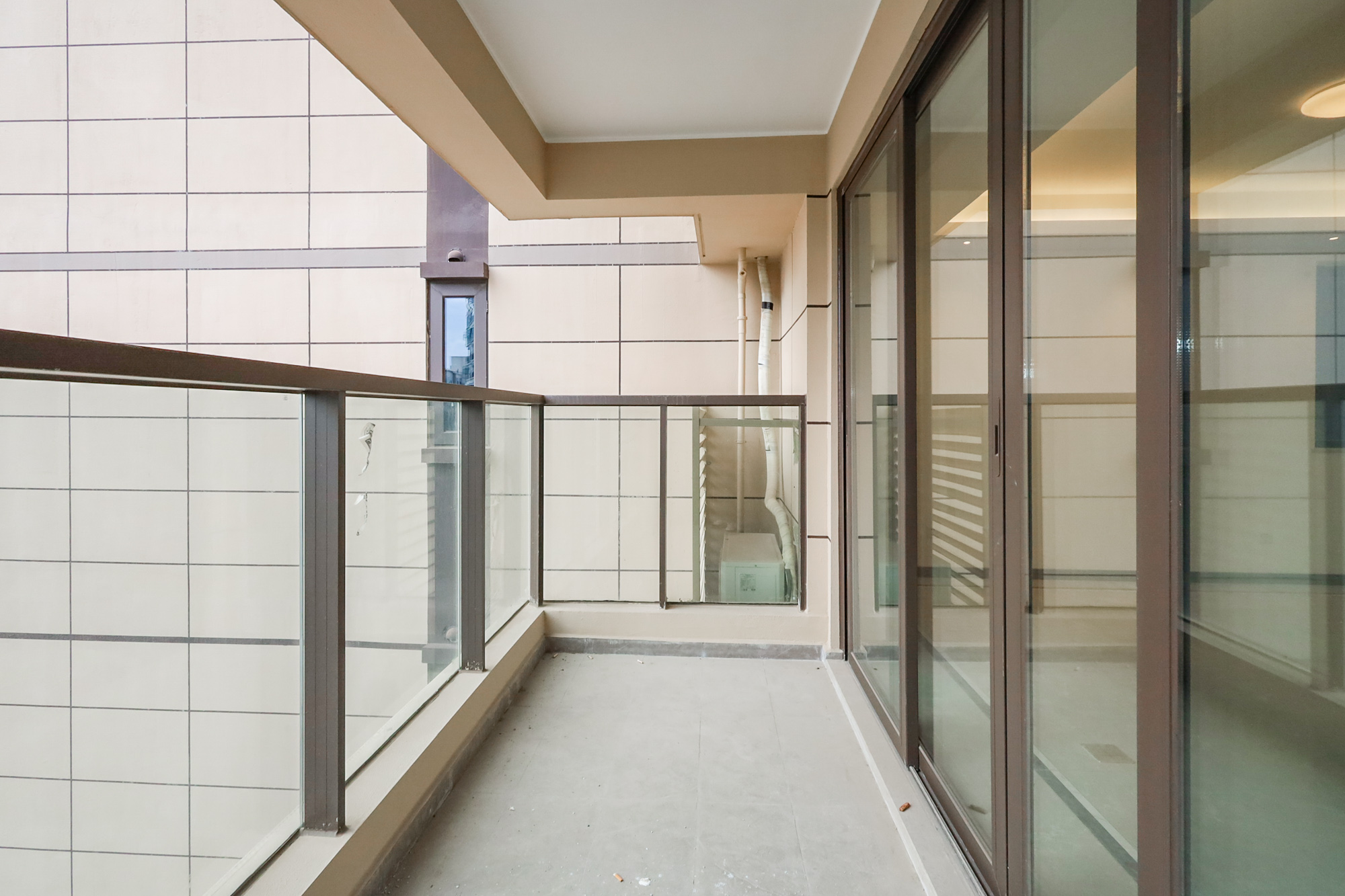 龙湖铂金中心（龙湖春江郦城）  3室2厅2卫    288.88万阳台