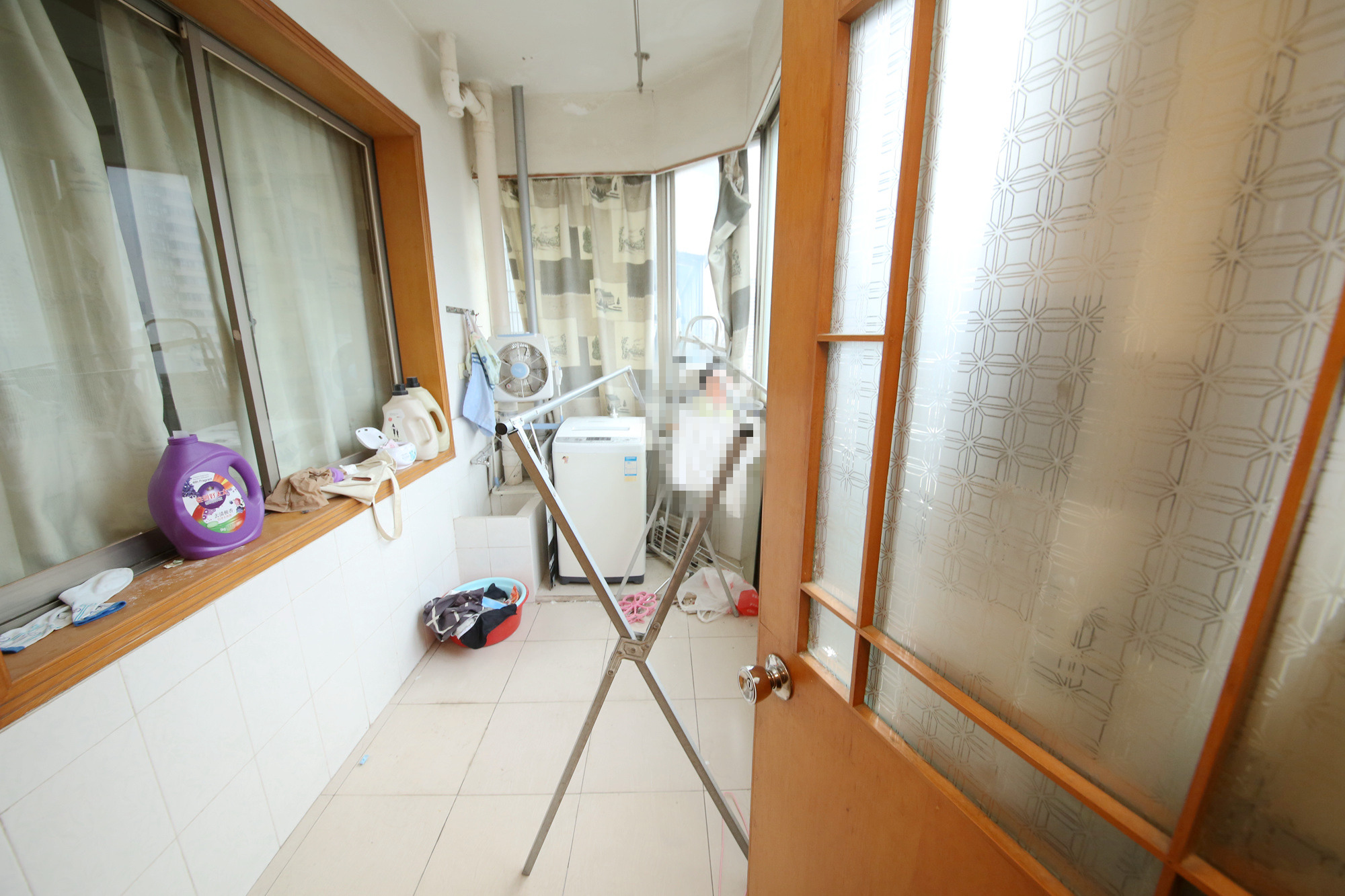 富华大厦  2室2厅1卫   83.00万阳台