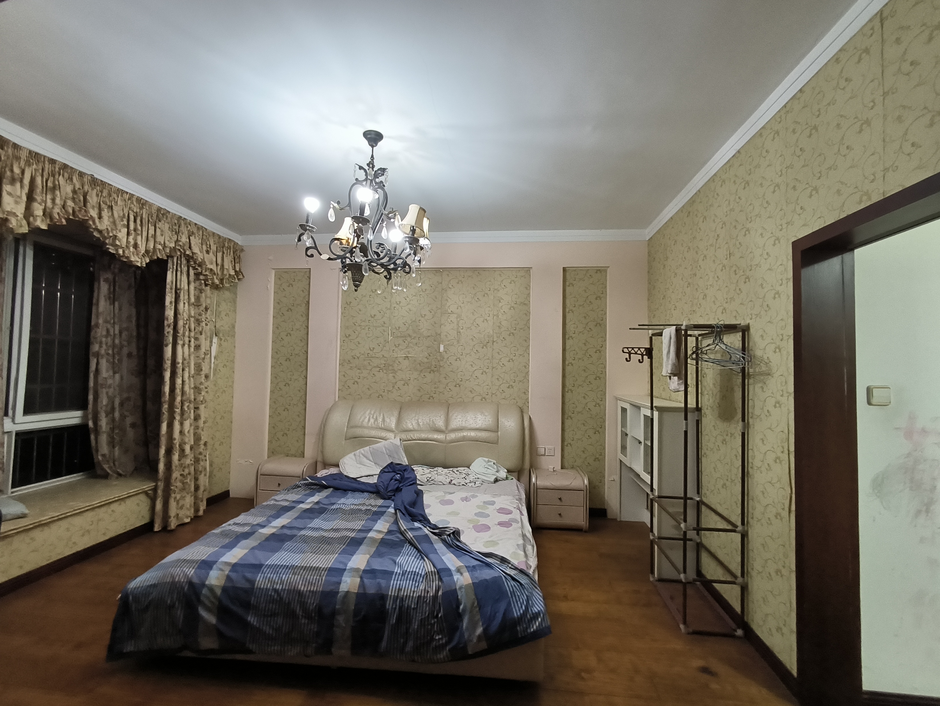 珠江丽园 4室2厅2卫 91.5万 珠江丽园 4室2厅2卫 91.5万室内图