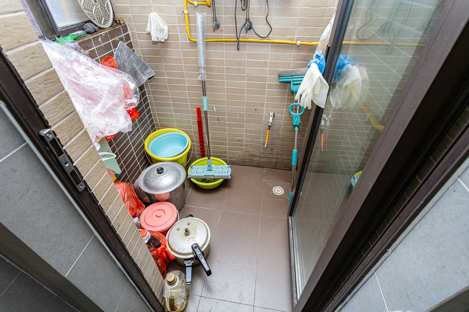 时代倾城二期  3室2厅2卫   87.50万阳台