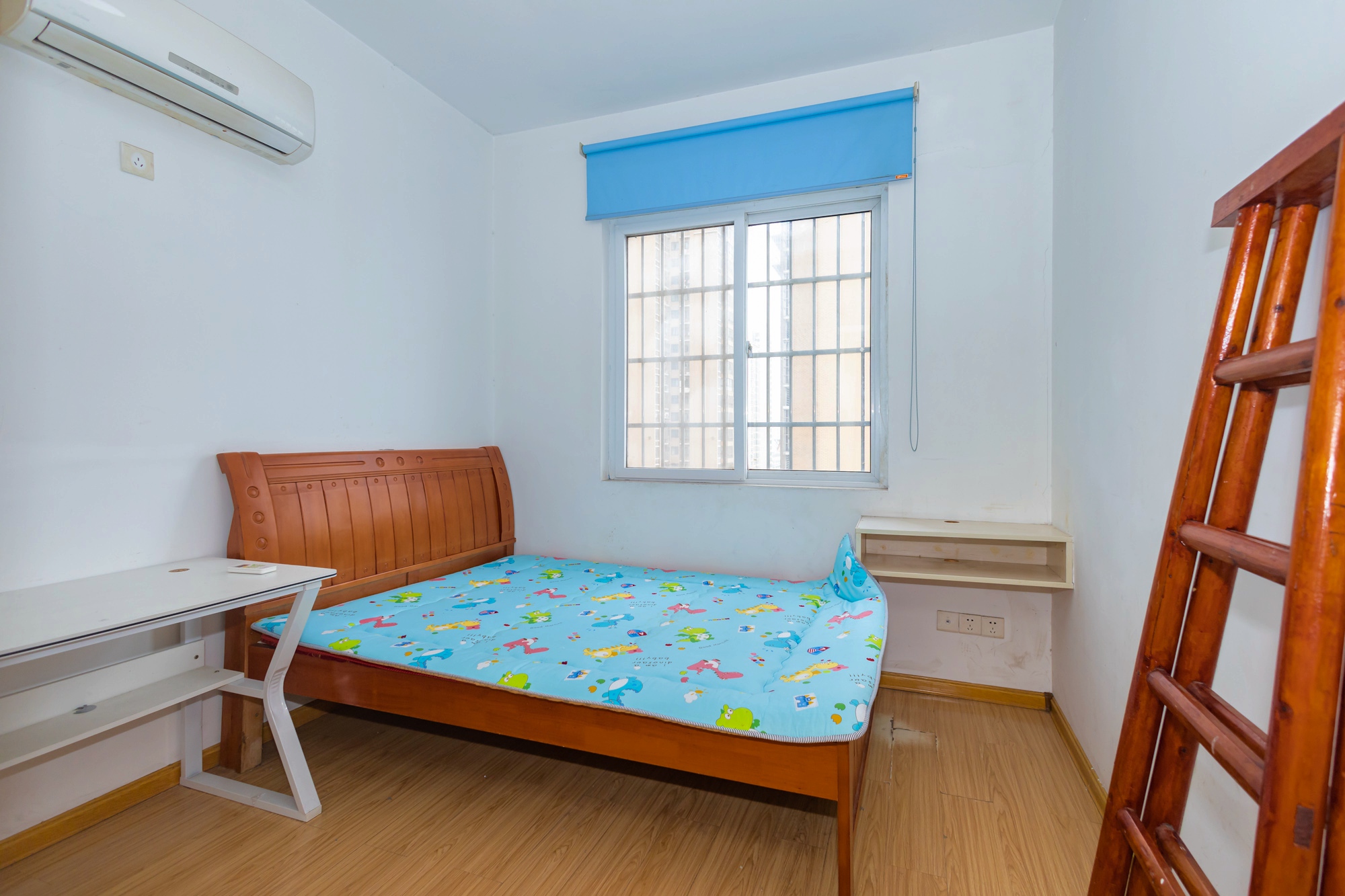 楚天世纪城西苑 3室2厅1卫 66.0万 楚天世纪城西苑 3室2厅1卫 66.0万卧室